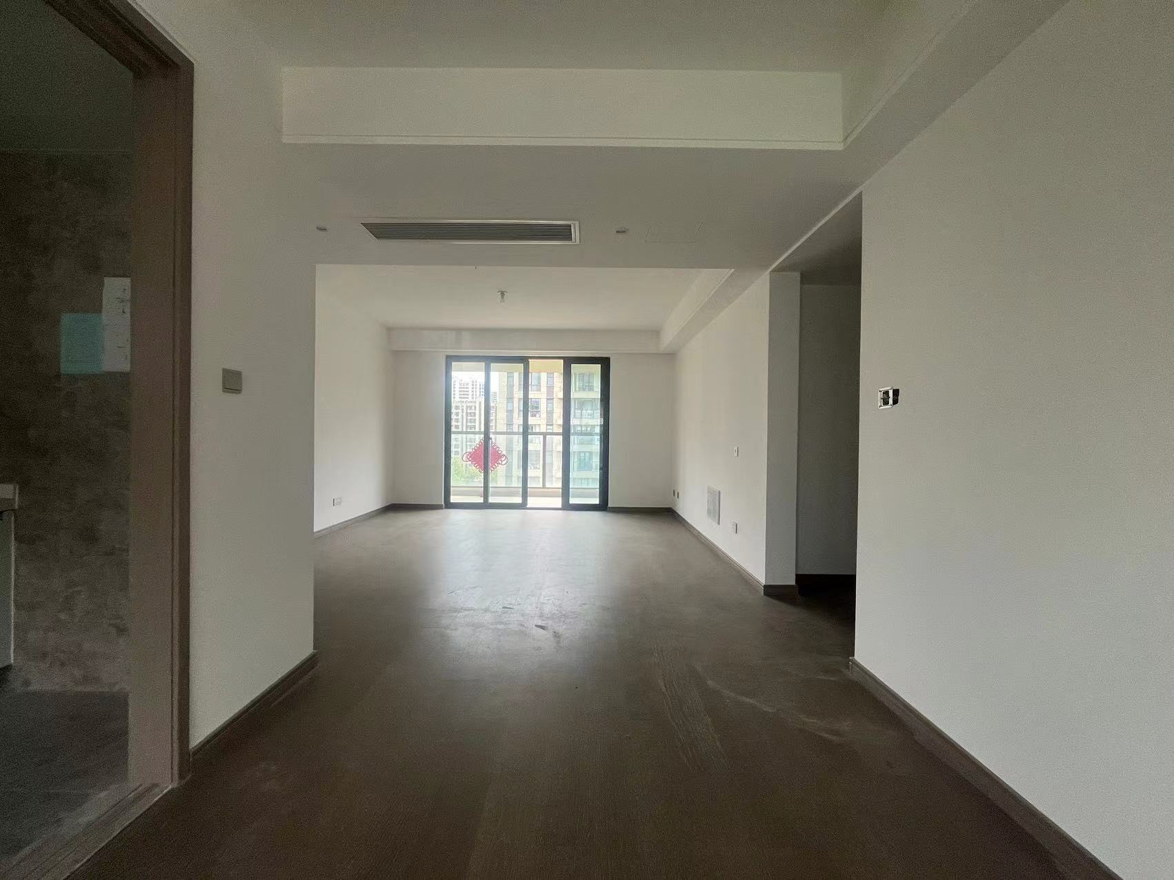时光漫城 4室2厅2卫 141m²