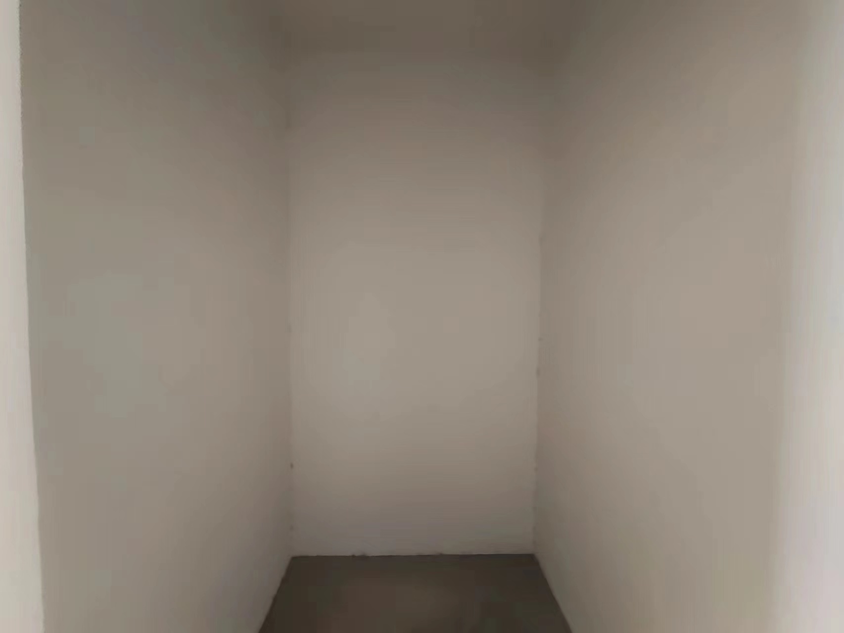 中港城世家 4室2厅2卫 189m&sup2;