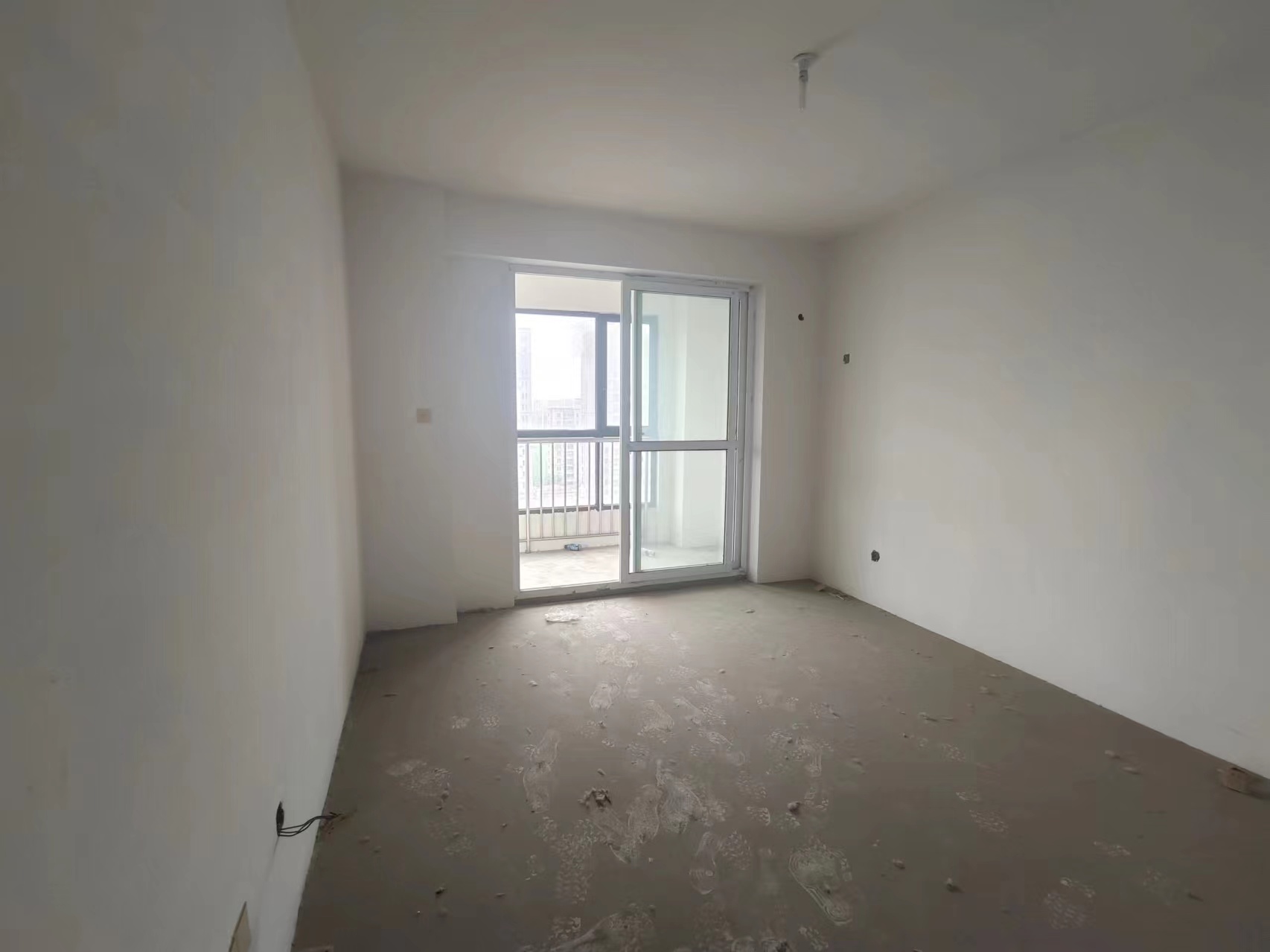 中港城世家 4室2厅2卫 189m&sup2;