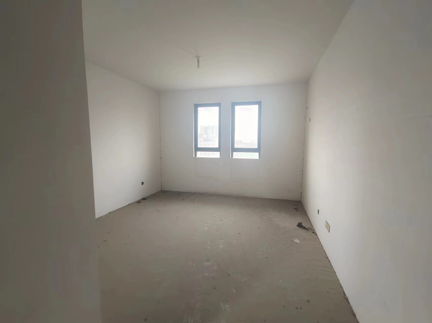 中港城世家 4室2厅2卫 189m&sup2;