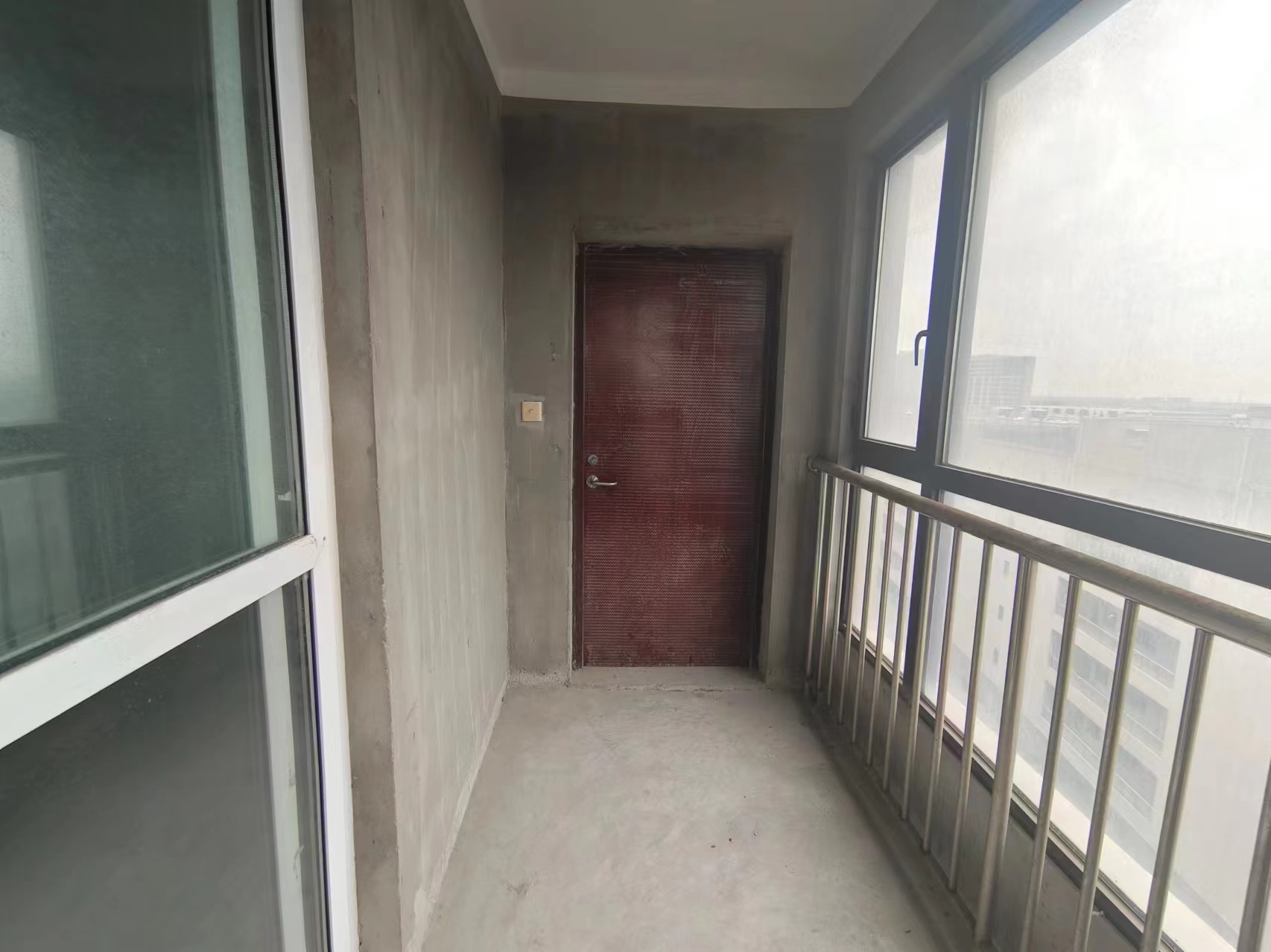 中港城世家 4室2厅2卫 189m&sup2;