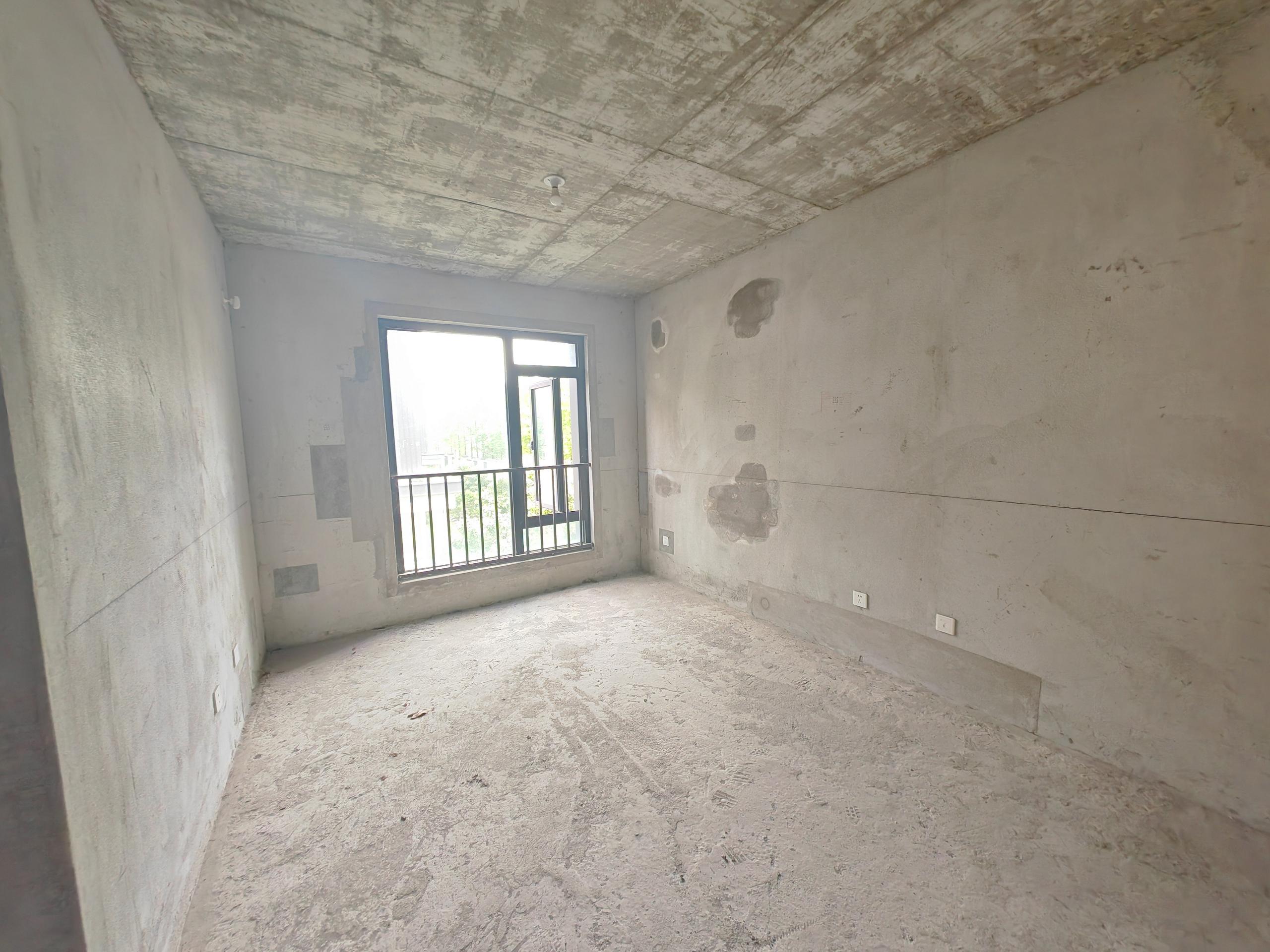 崇州府 3室2厅3卫 163m&sup2;