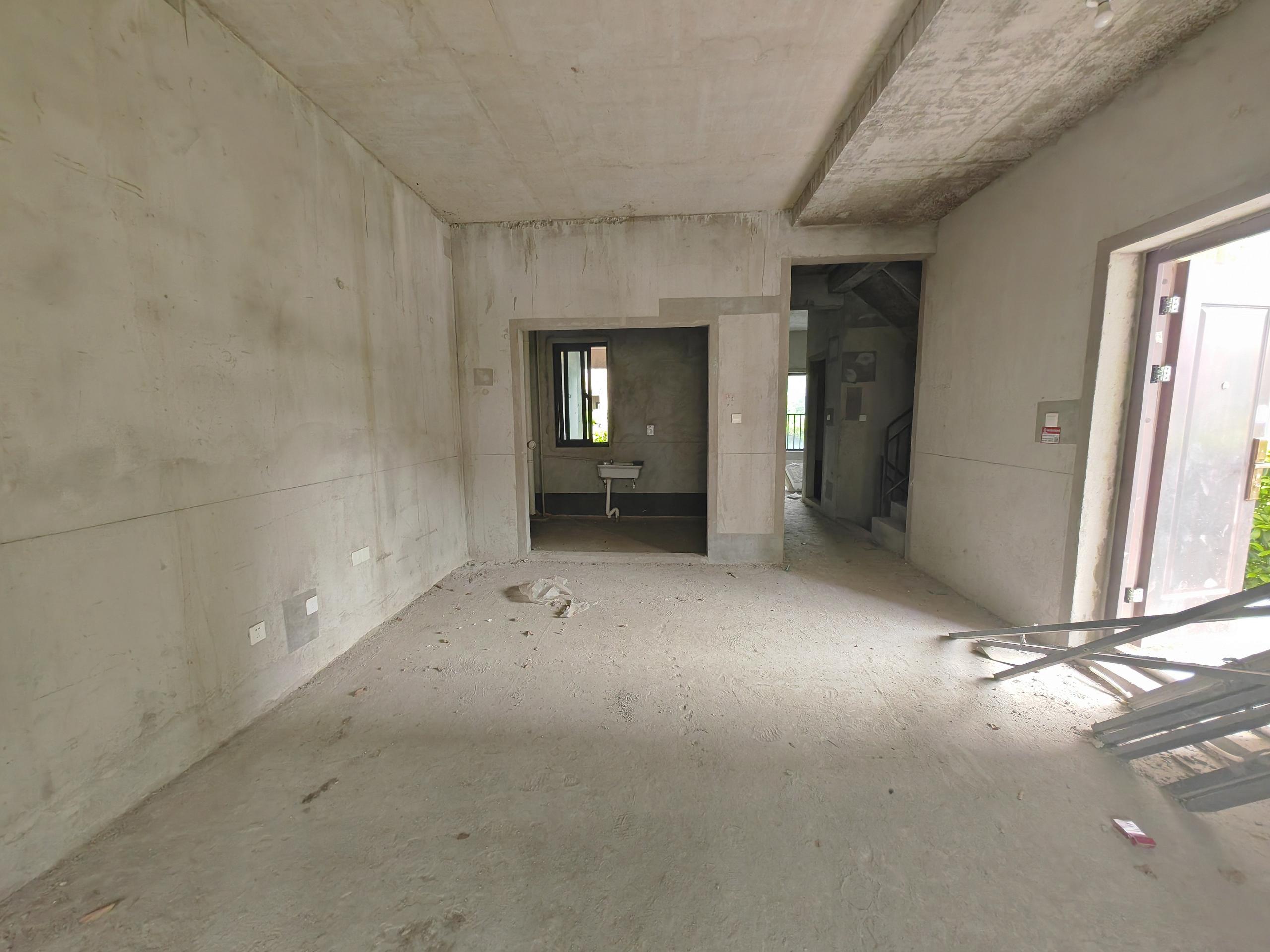 崇州府 3室2厅3卫 163m&sup2;