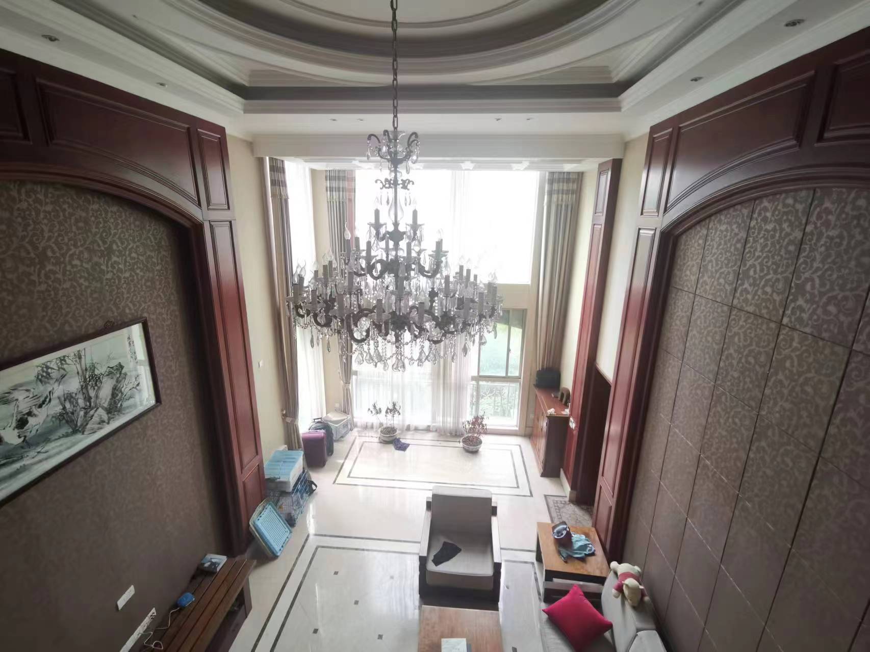 优山美地花园南区 5室2厅2卫 260m&sup2;