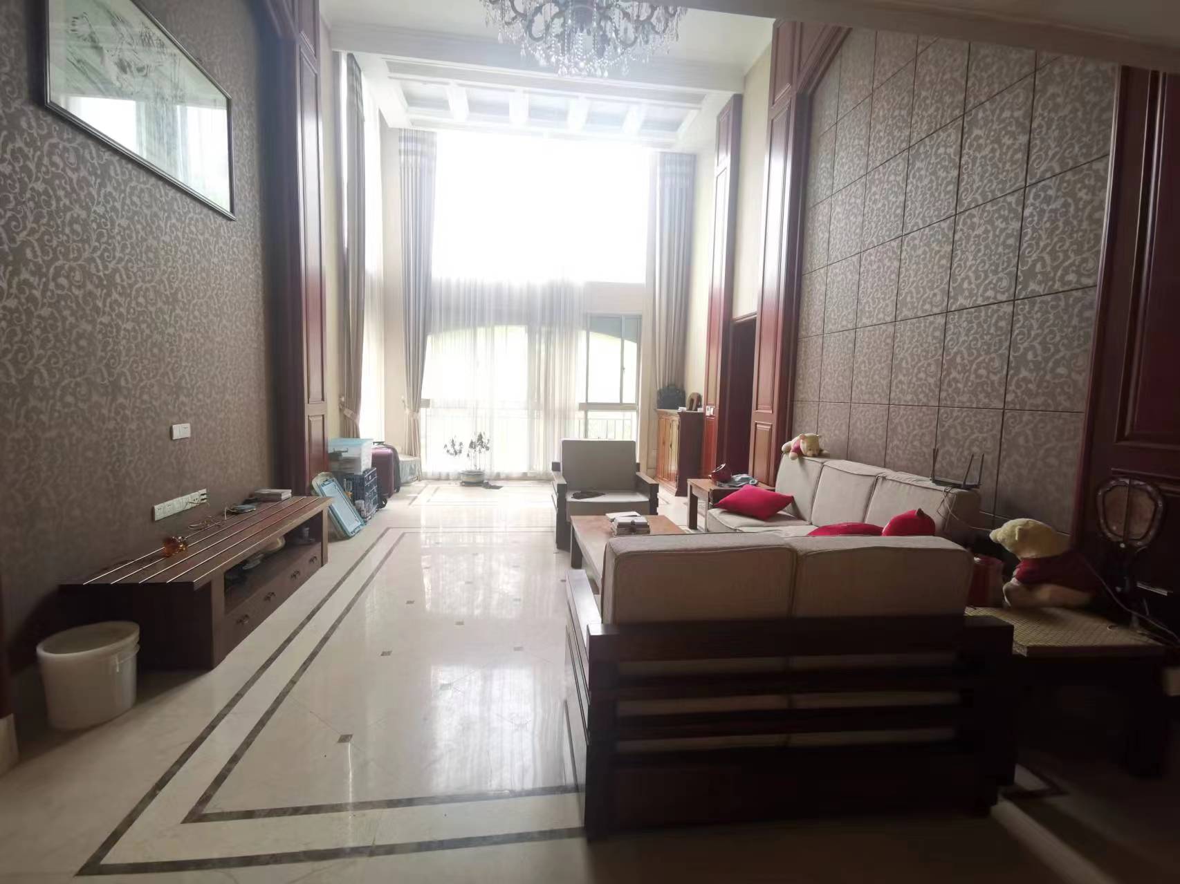 优山美地花园南区 5室2厅2卫 260m&sup2;