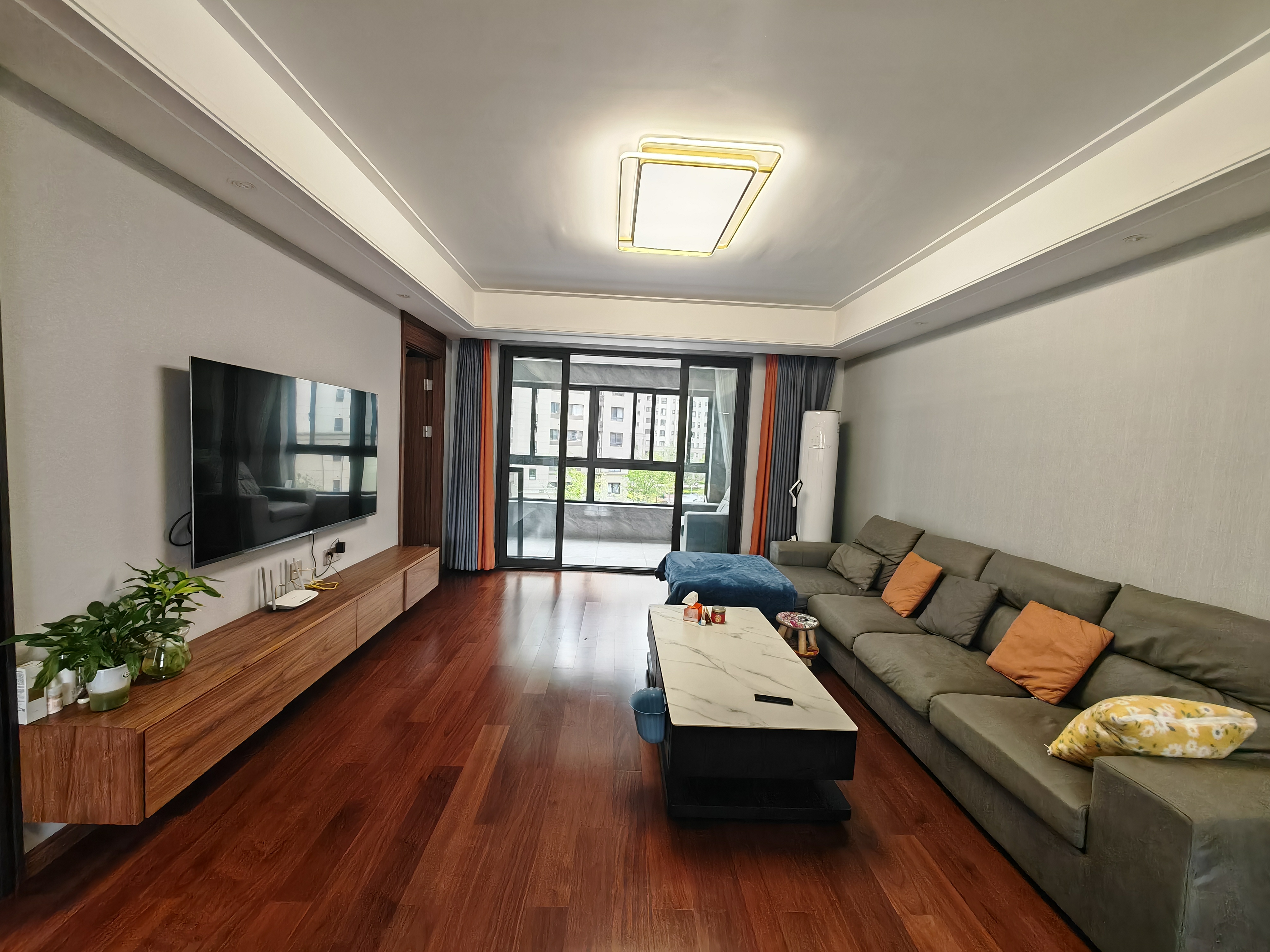 中南万科大都会 3室2厅2卫 127m&sup2;