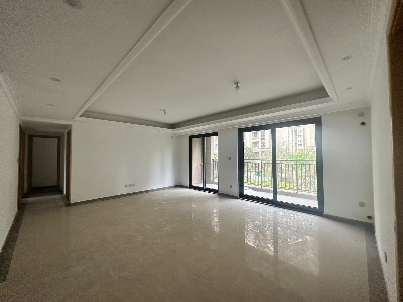 富力院士廷 4室2厅2卫 156m²
