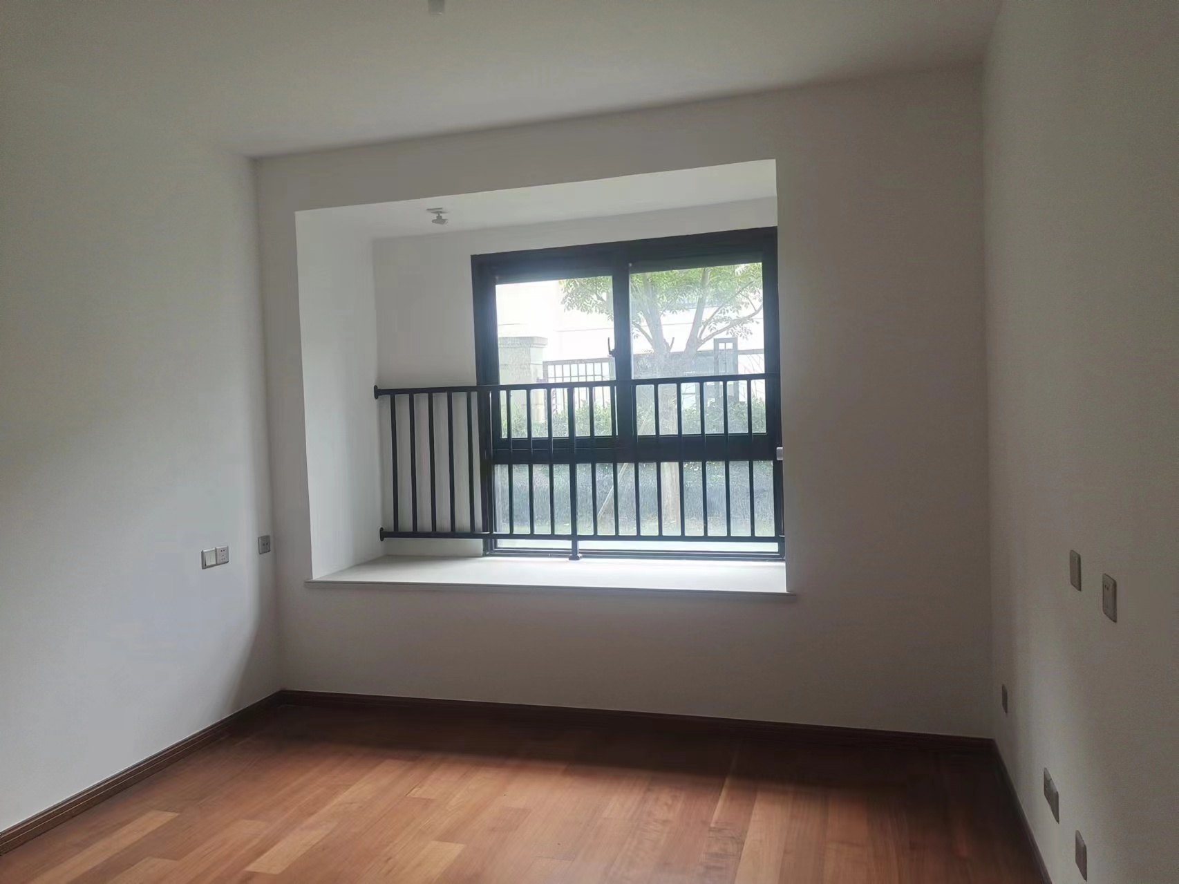 观澜台 3室2厅2卫 118m&sup2;