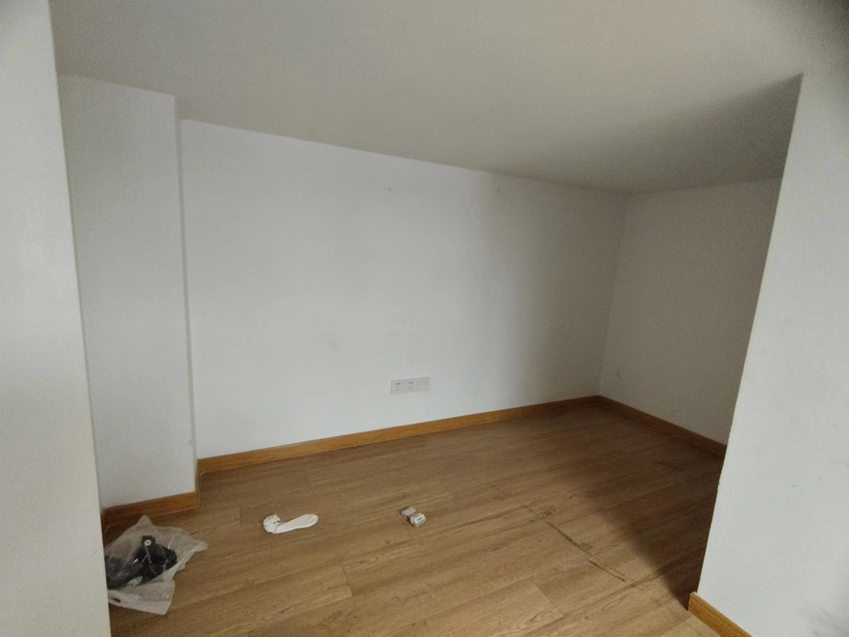 中南世纪城北区 2室1厅2卫 198m&sup2;