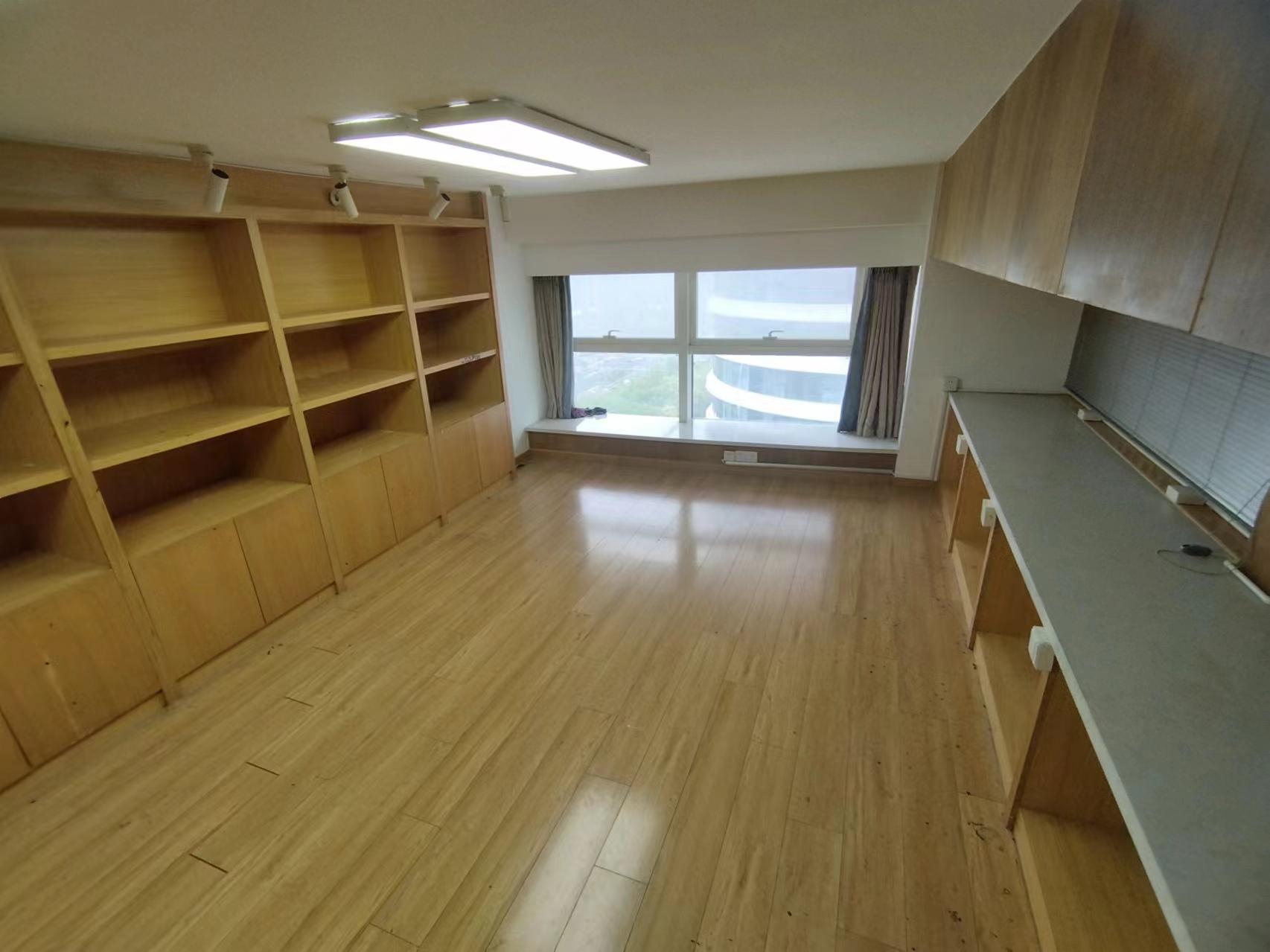 中南世纪城北区 2室1厅2卫 198m&sup2;