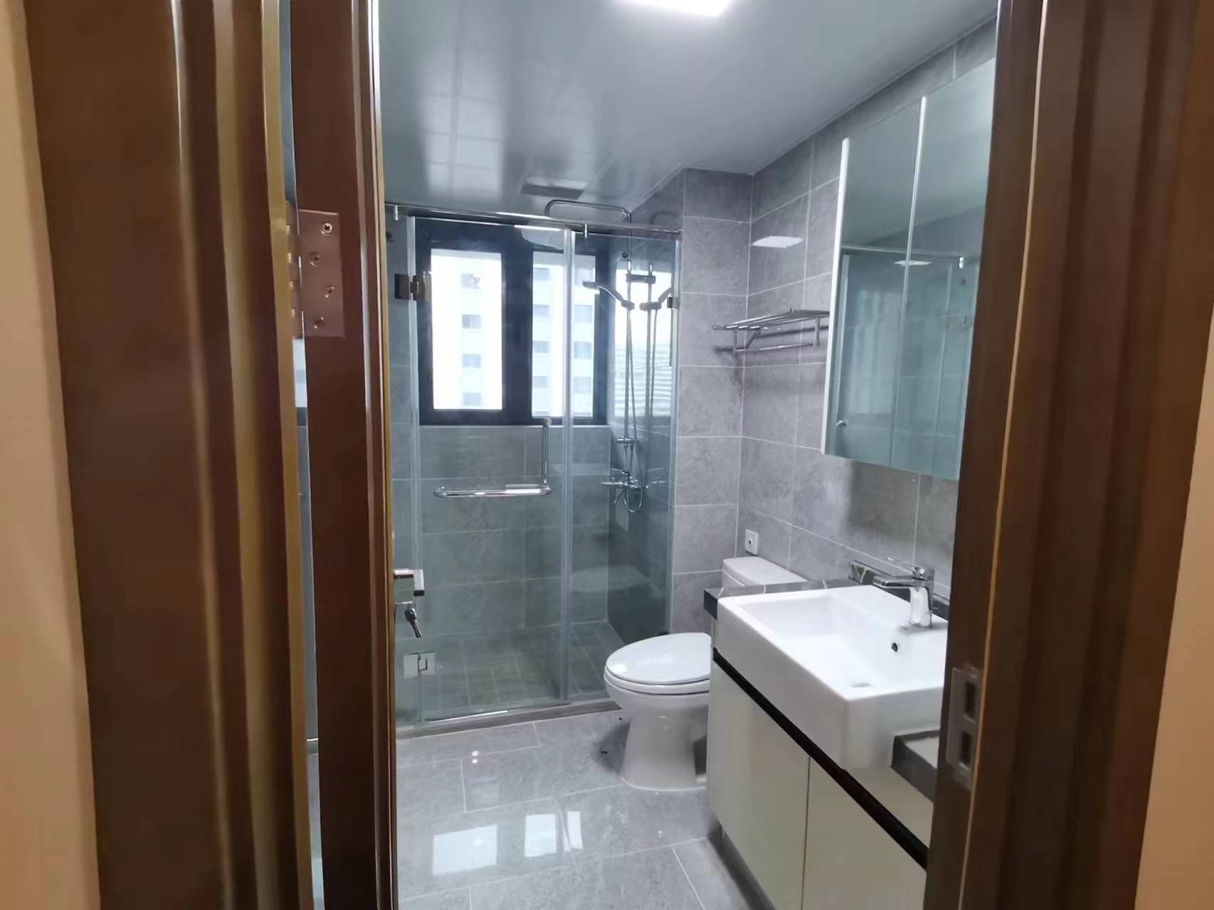 远创东樾 4室2厅3卫 200m&sup2;