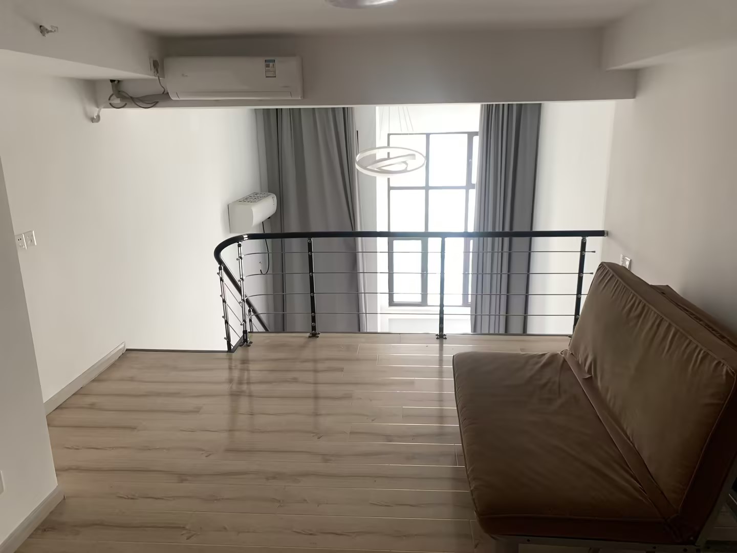 华美达大厦 1室1厅1卫 50m&sup2;