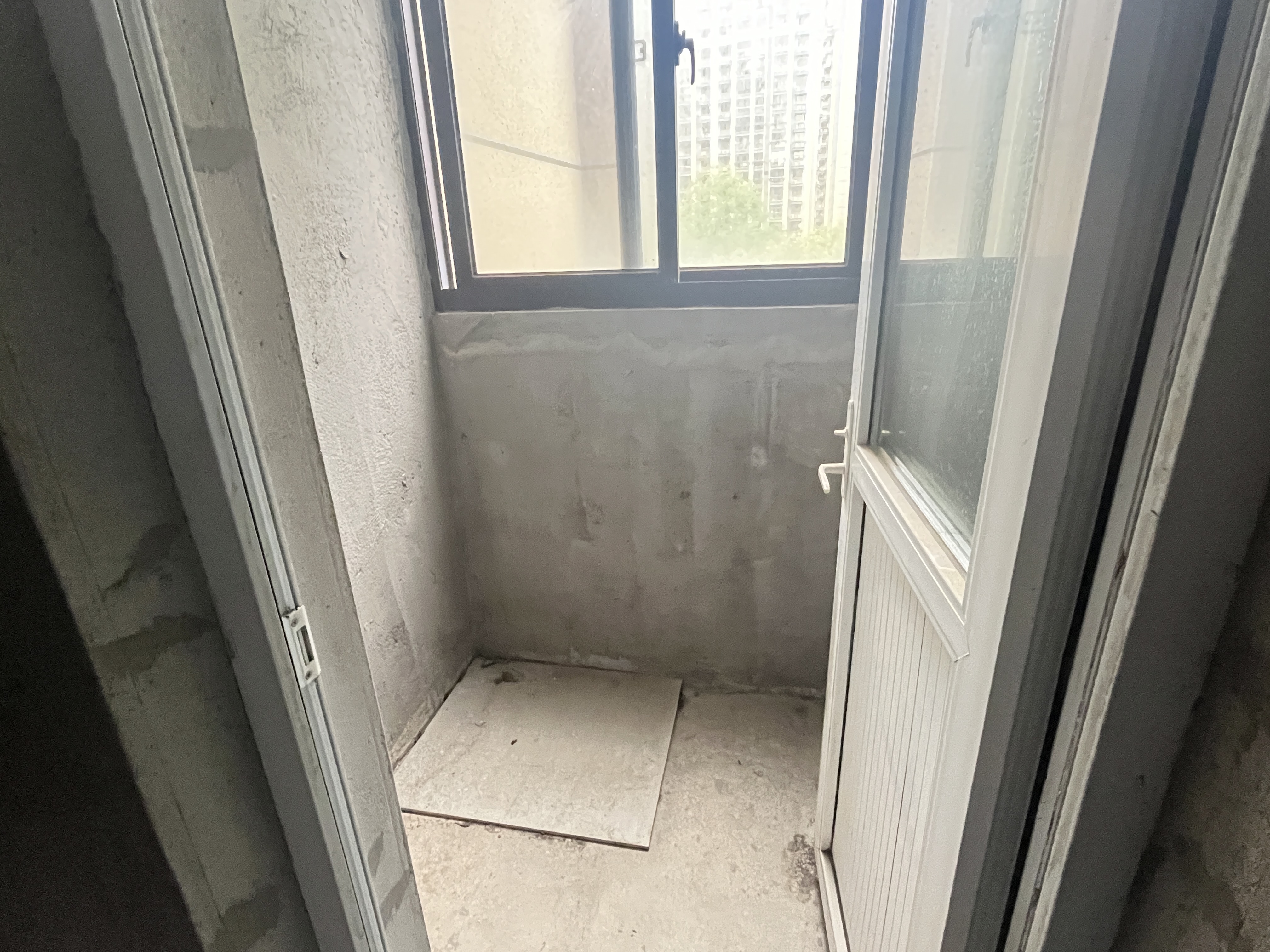 紫东南苑南区 3室1厅1卫 131.00m&sup2;