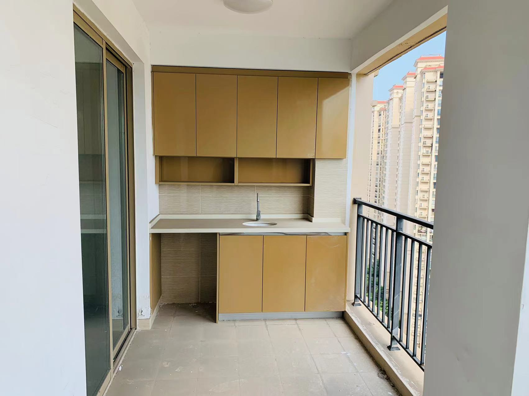 中南世纪花城三期 4室2厅2卫 138.43m&sup2;