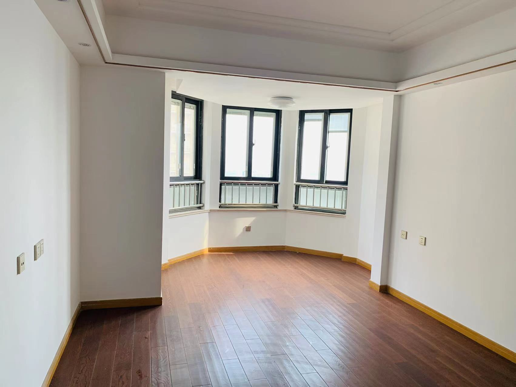中南世纪花城三期 4室2厅2卫 138.43m&sup2;