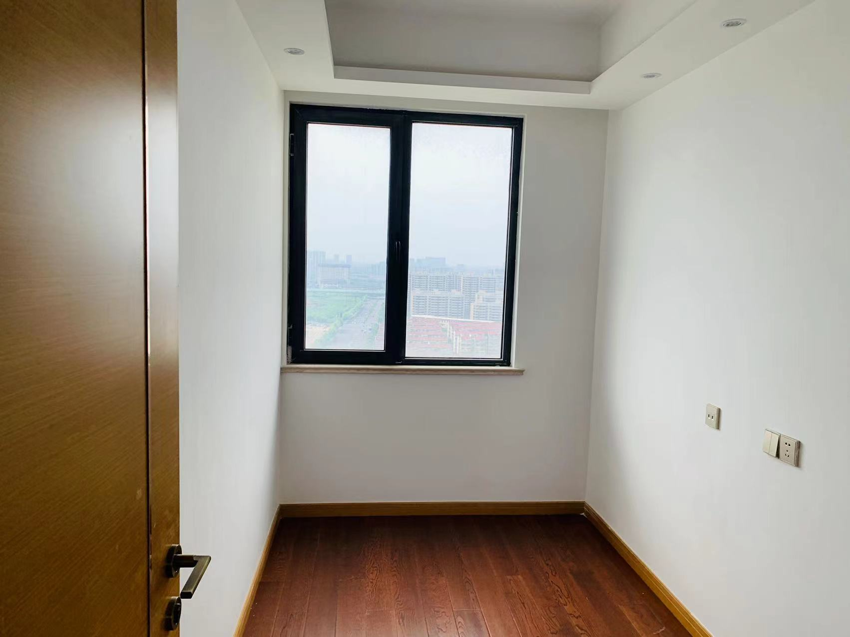 中南世纪花城三期 4室2厅2卫 138.43m&sup2;