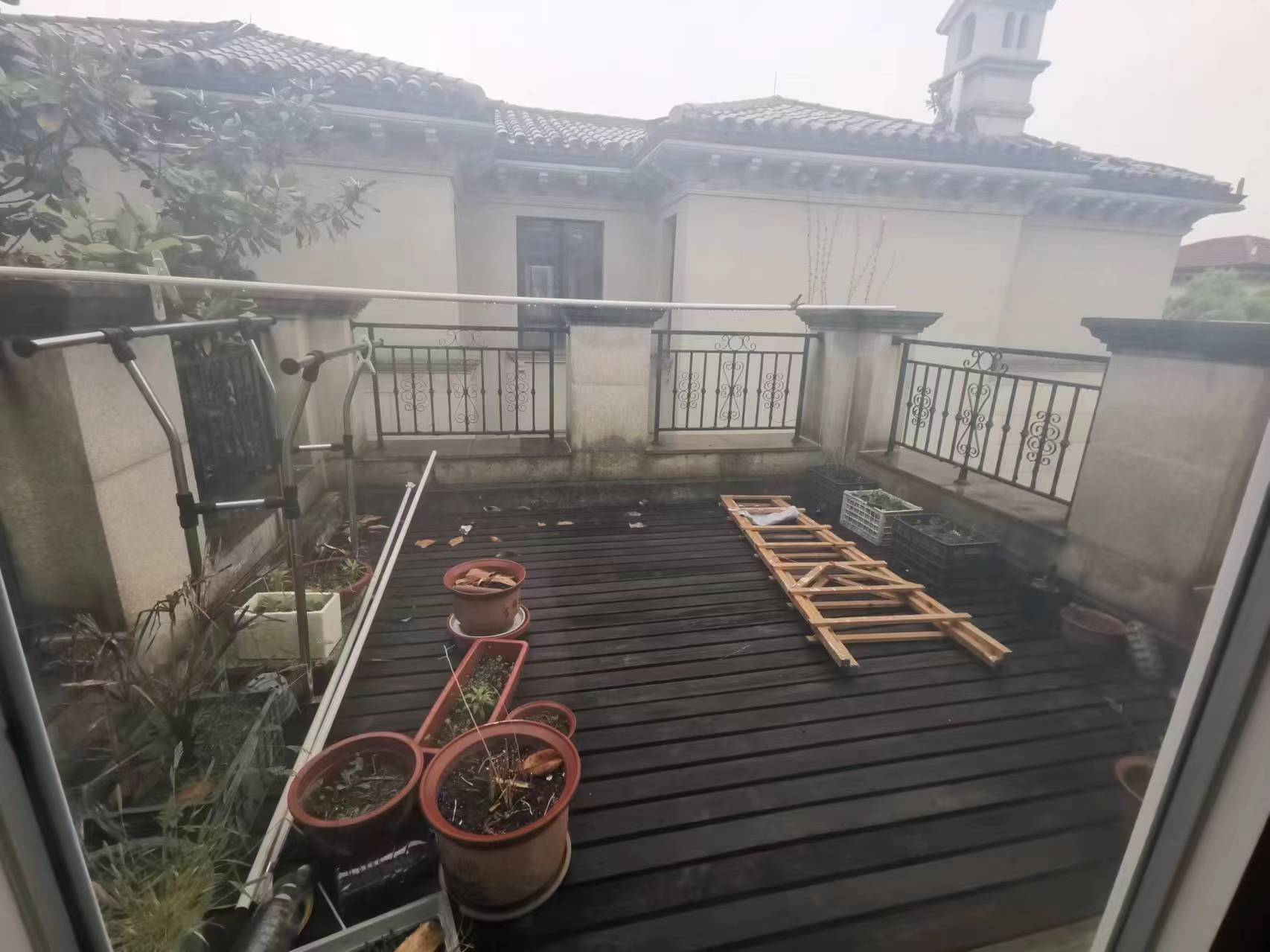 顺发御园 5室3厅3卫 310m&sup2;