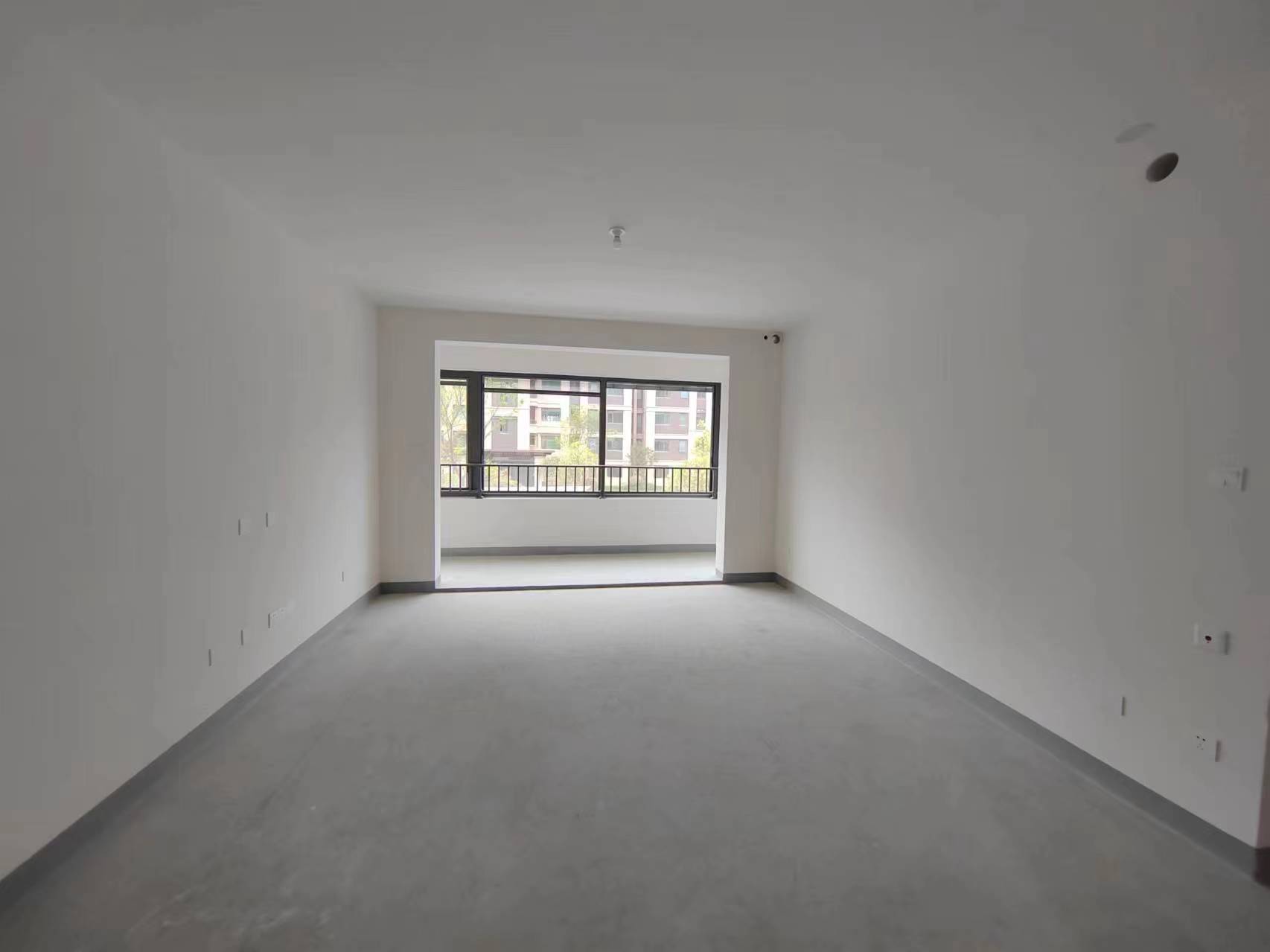 建发御珑湾 4室2厅2卫 143m²