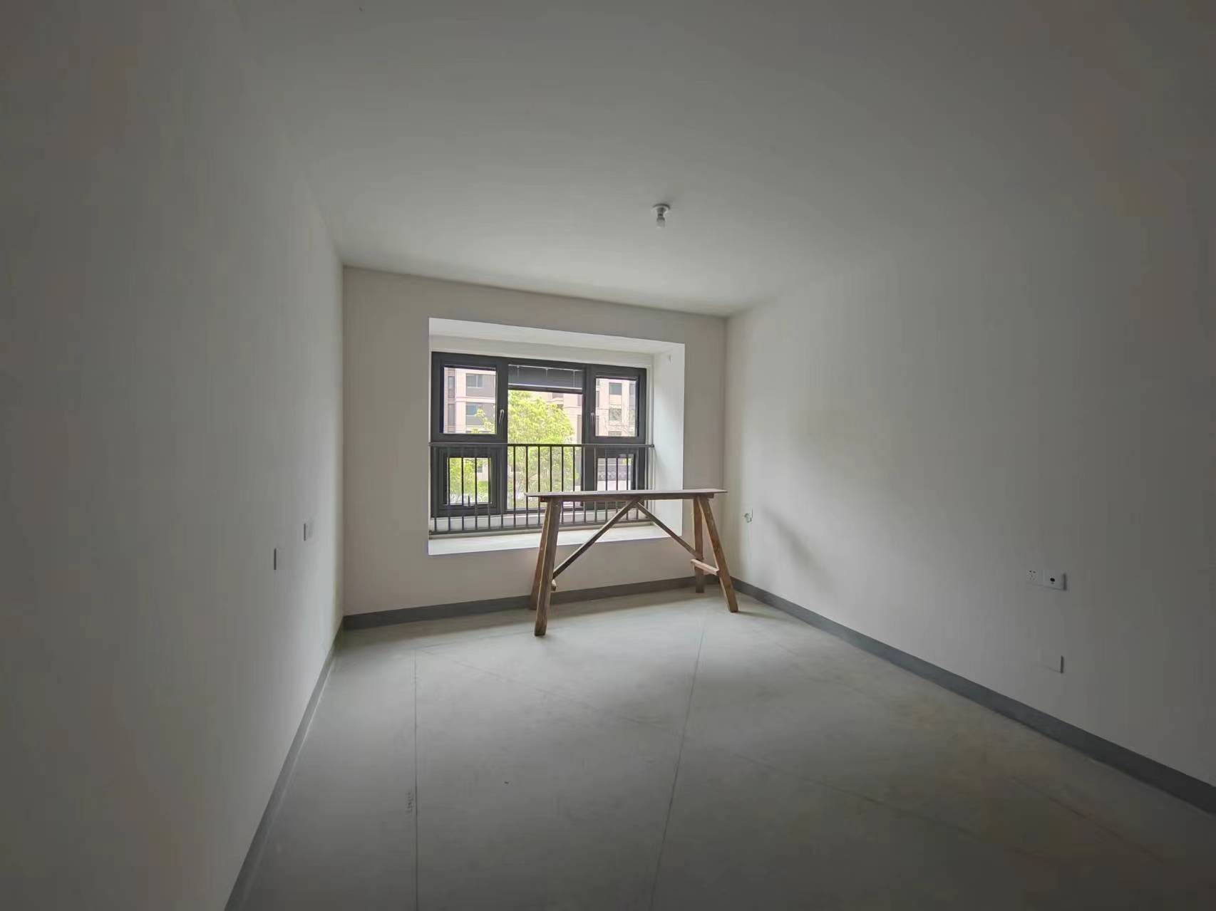 建发御珑湾 4室2厅2卫 143m&sup2;