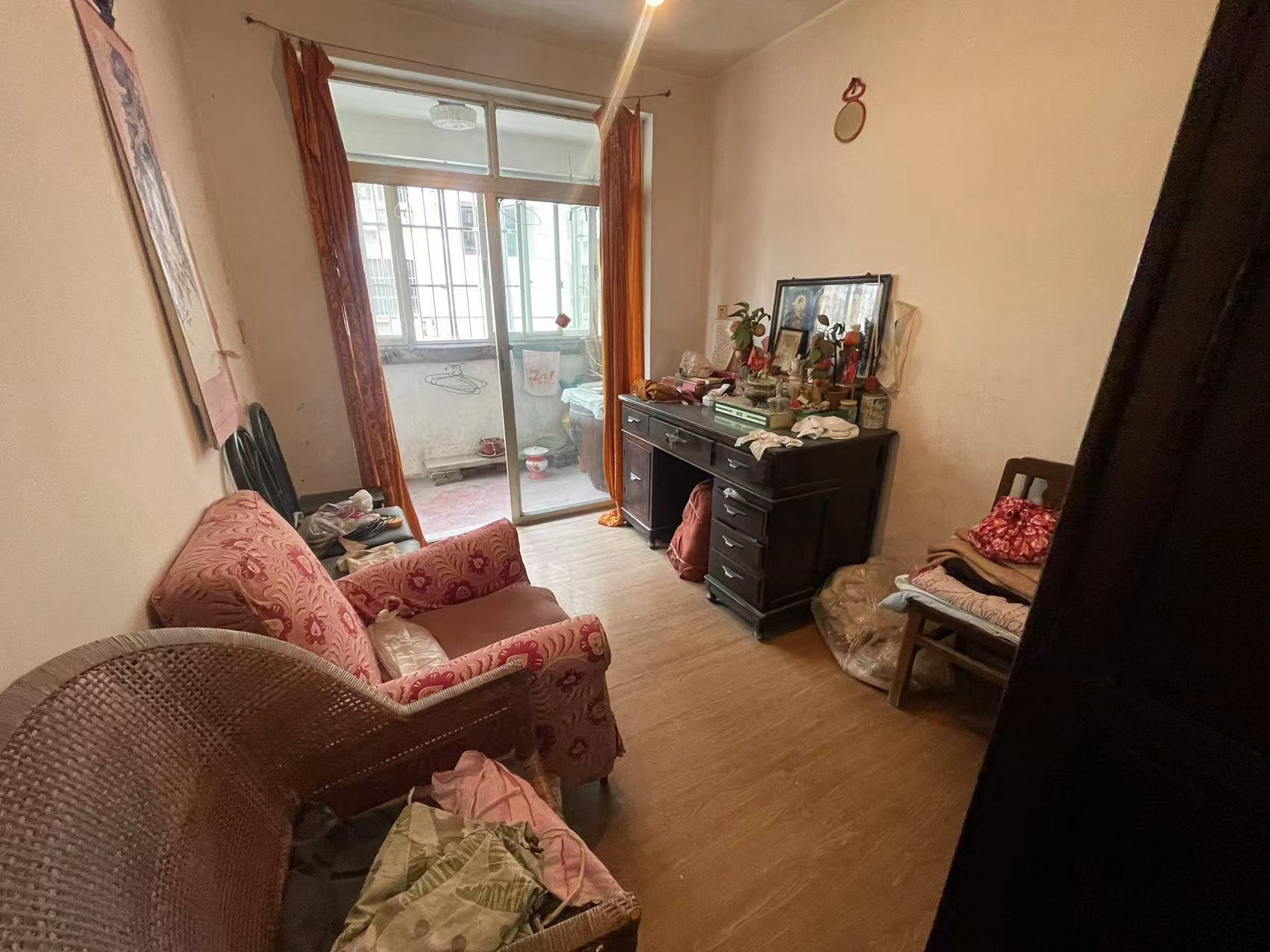 易家桥新村 3室1厅1卫 73m&sup2;