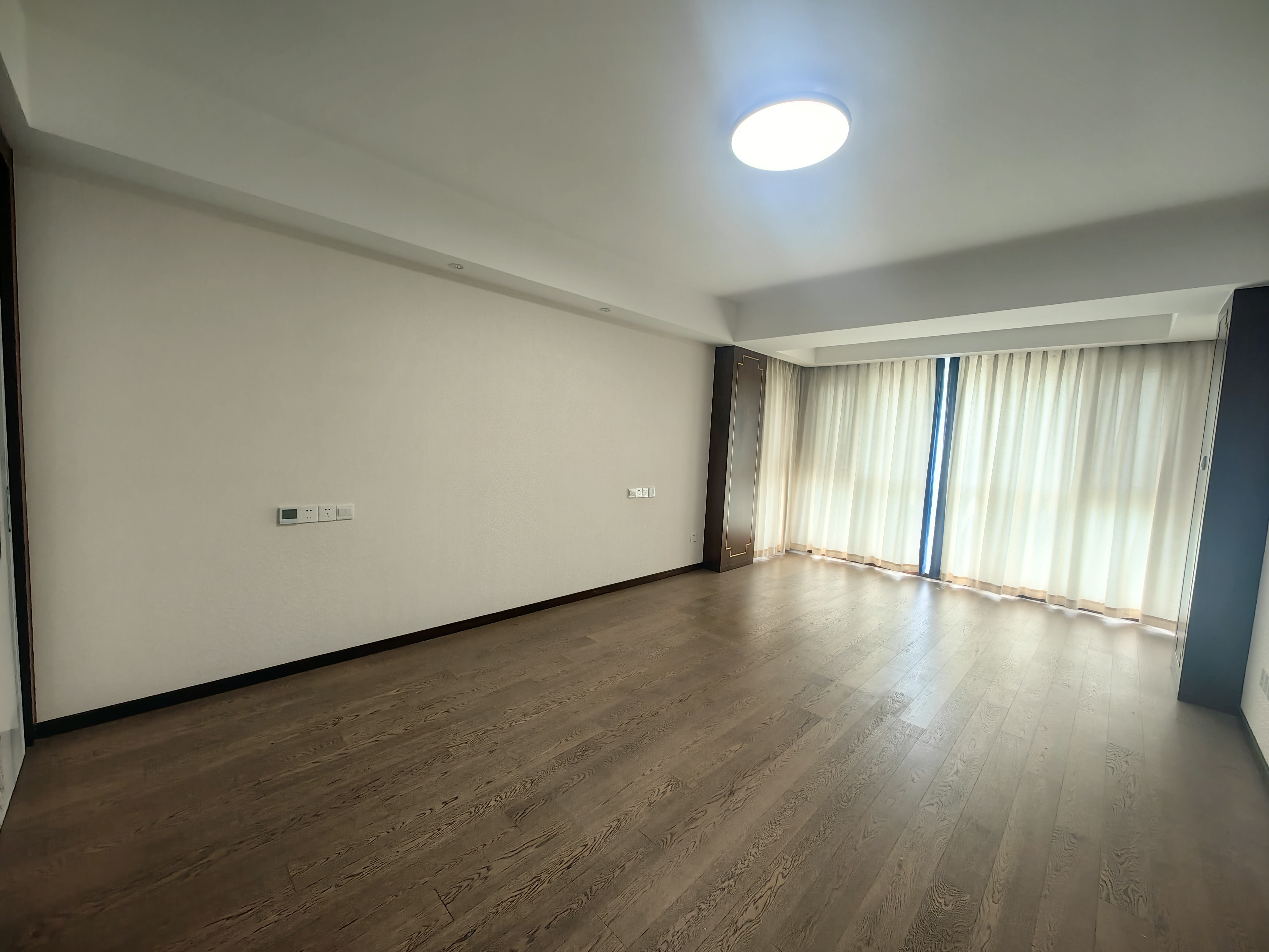 城市嘉苑 4室2厅2卫 204.00m&sup2;