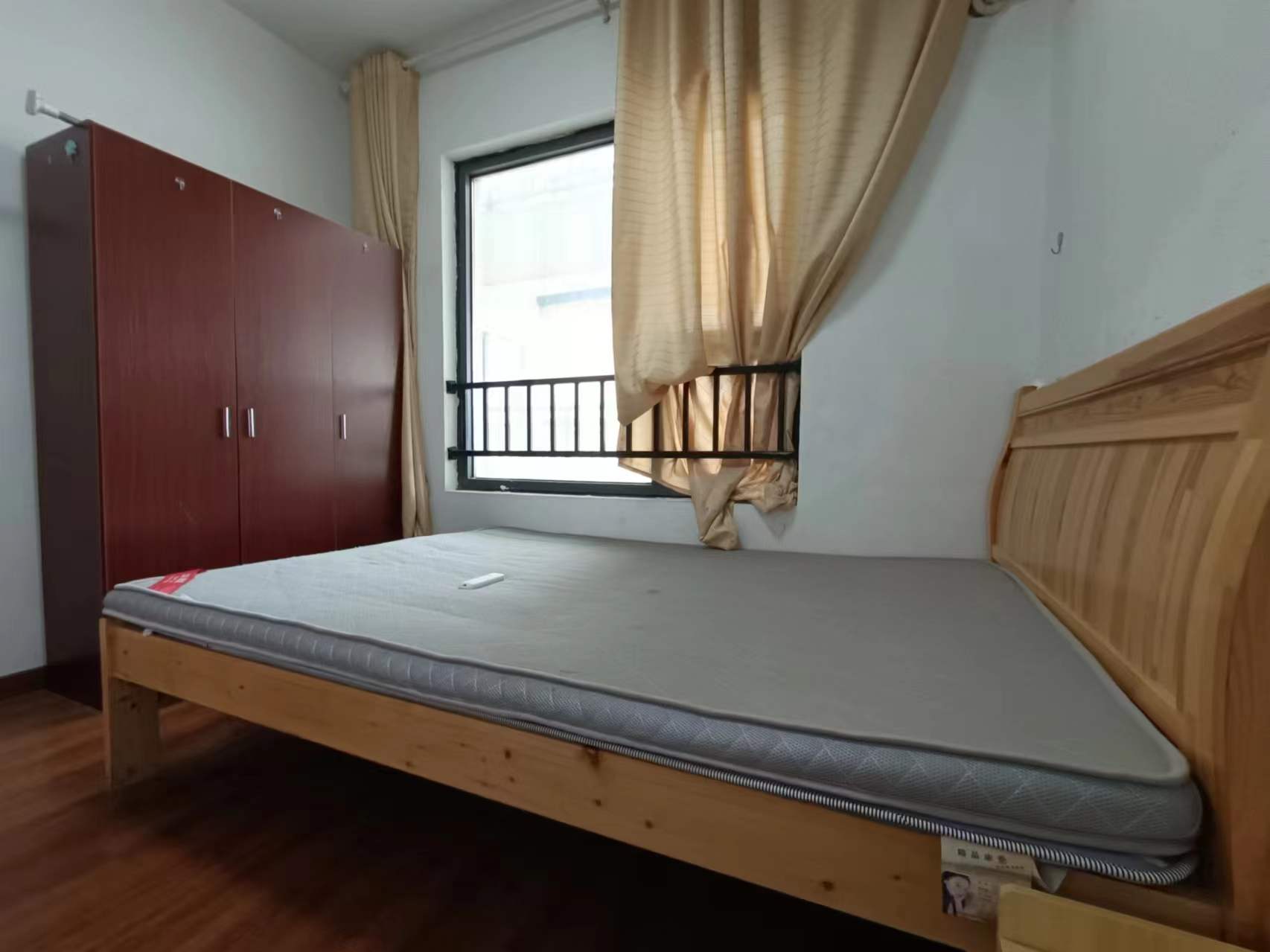 万达华府 3室2厅1卫 91m²