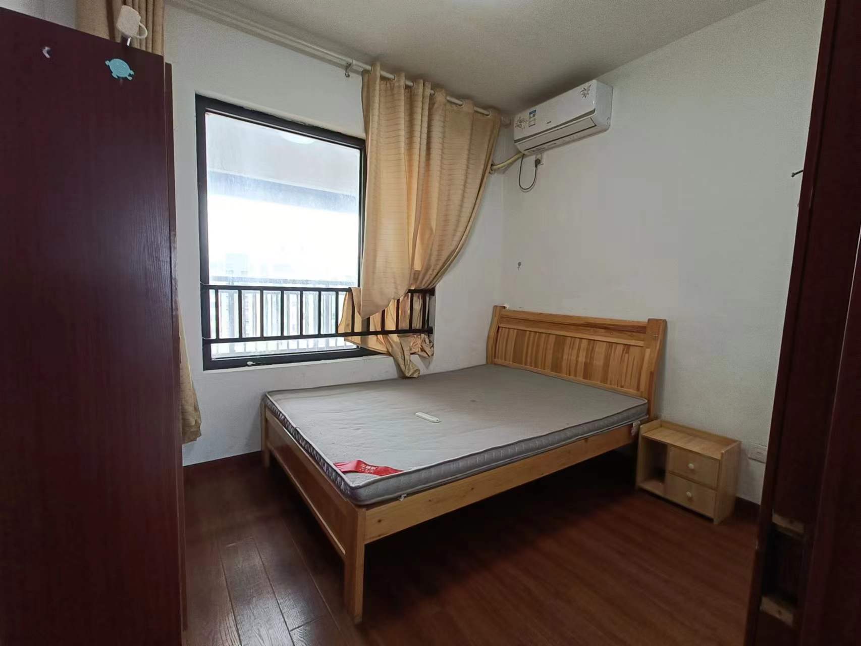 万达华府 3室2厅1卫 91m²