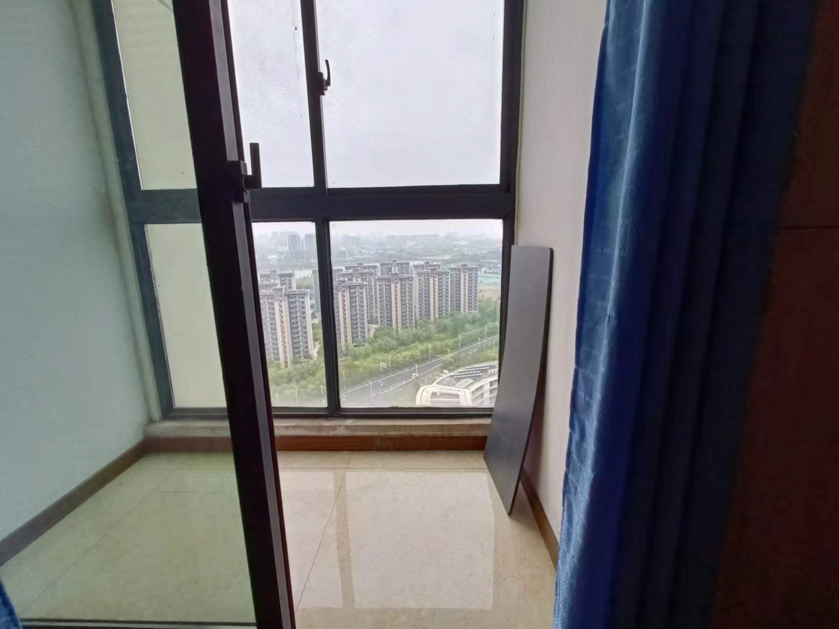 万达华府 3室2厅1卫 91m²