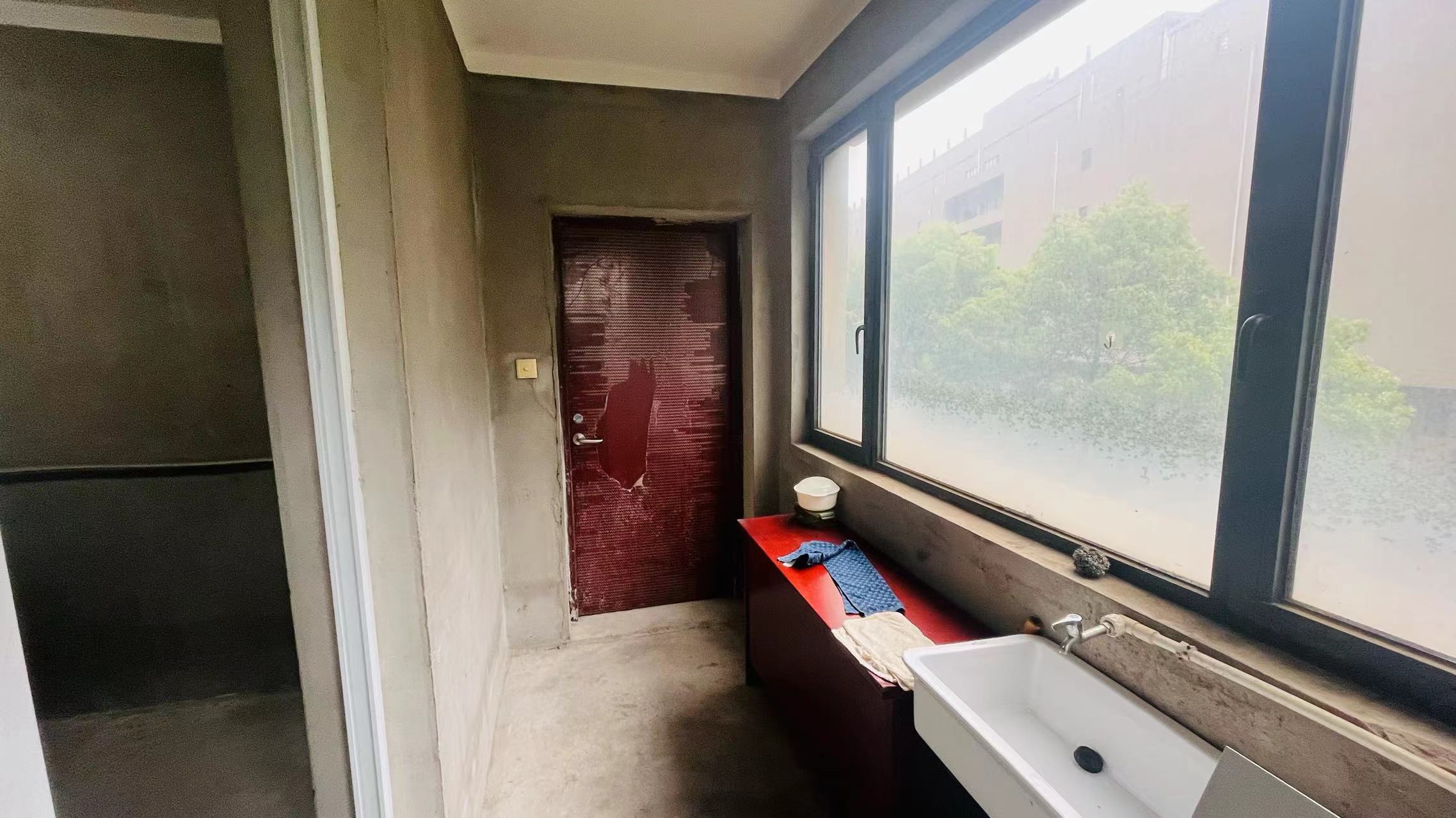 中港城世家 4室2厅2卫 189m&sup2;