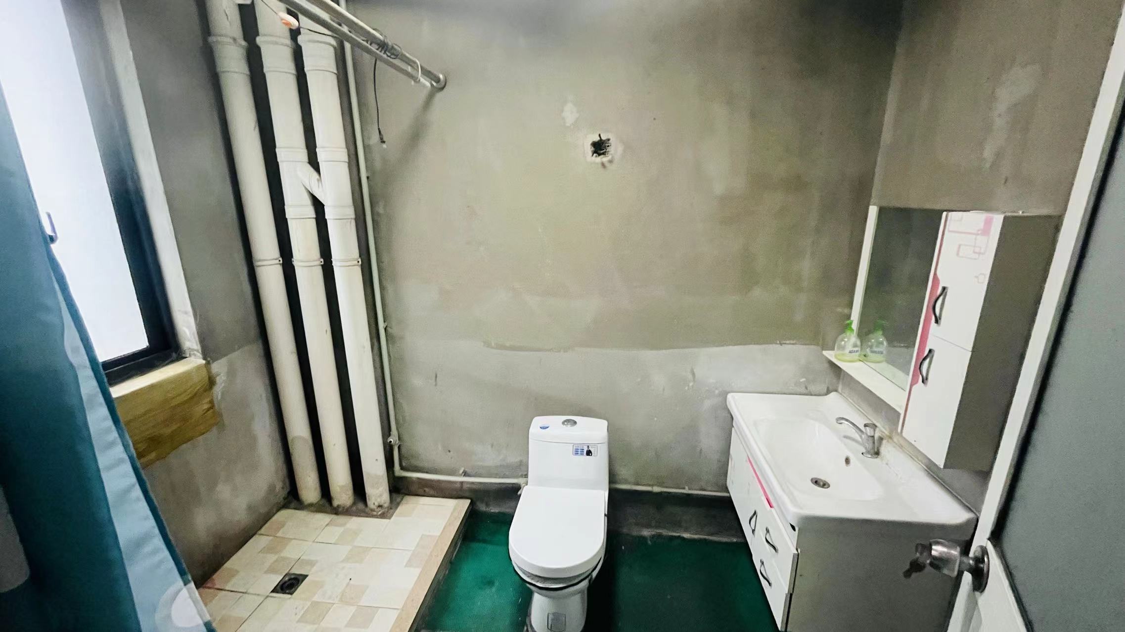 中港城世家 4室2厅2卫 189m&sup2;