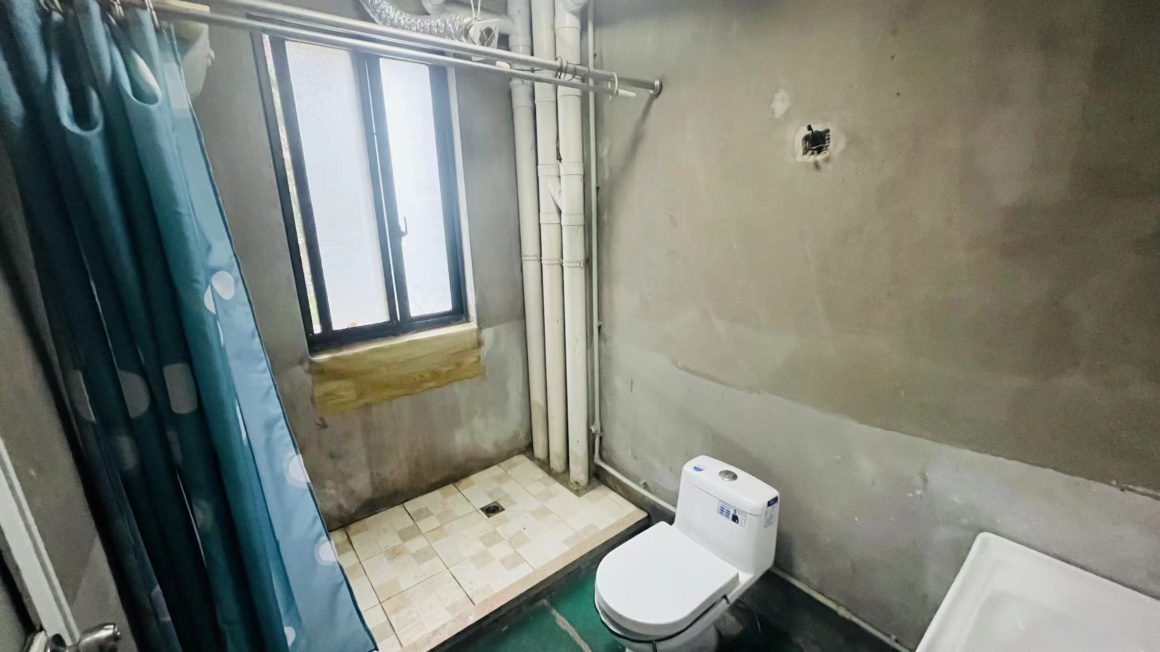 中港城世家 4室2厅2卫 189m&sup2;