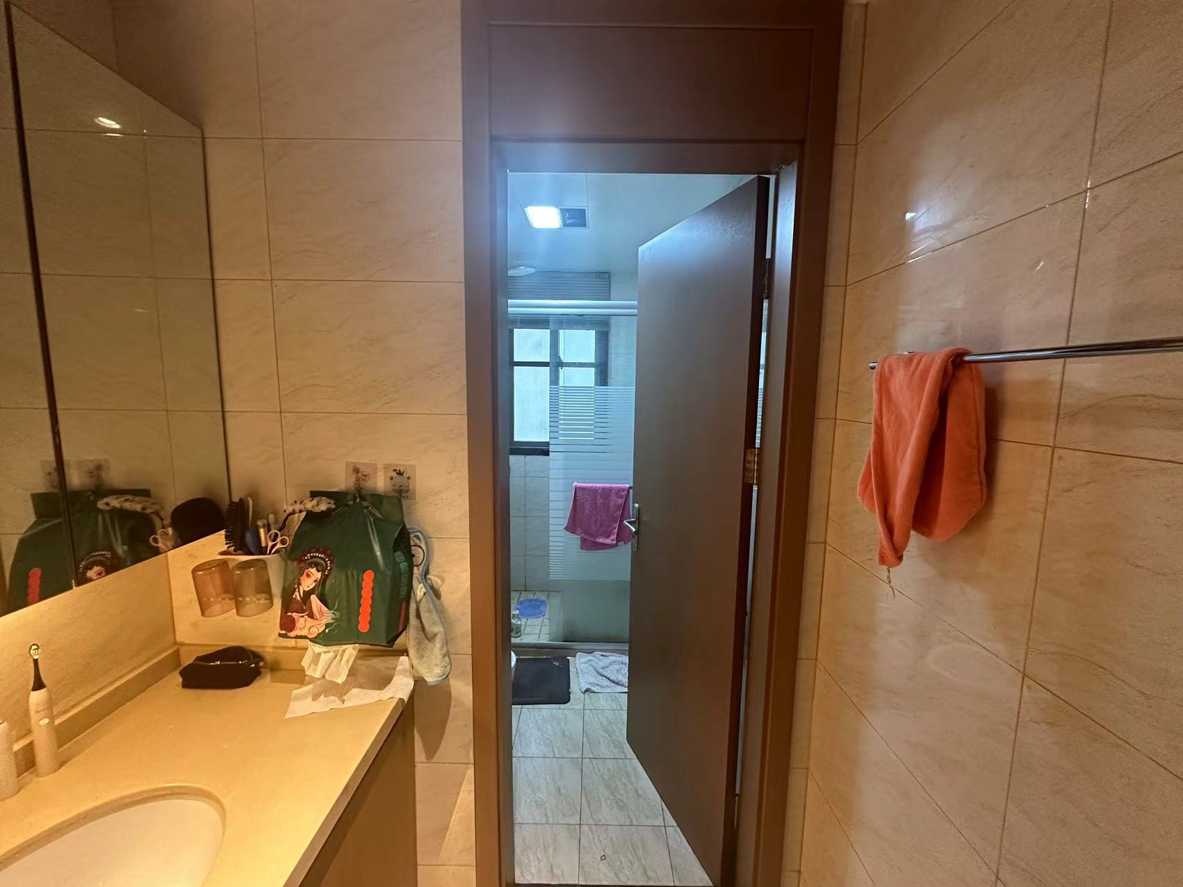 上悦城 4室2厅2卫 144m&sup2;