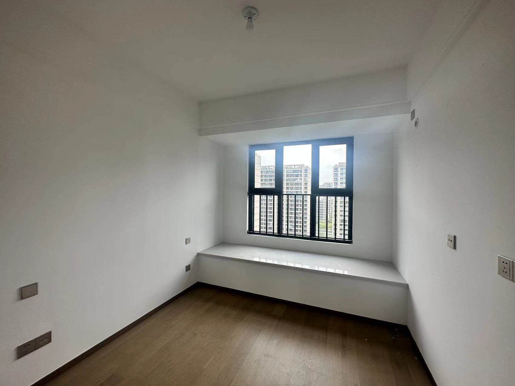 华禧铭苑 3室2厅2卫 110.00m&sup2;