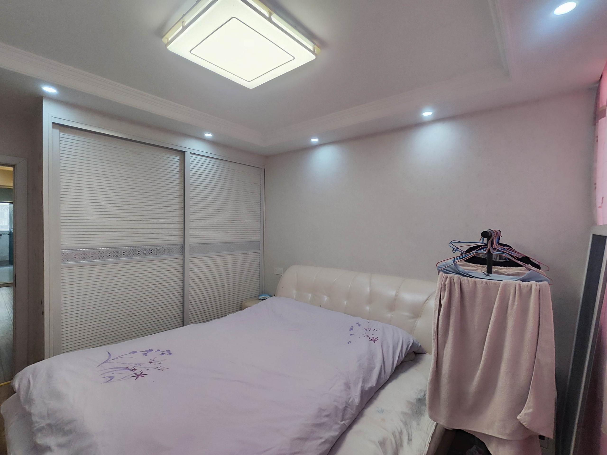 佳苑小区·东 1室1厅1卫 60.00m²