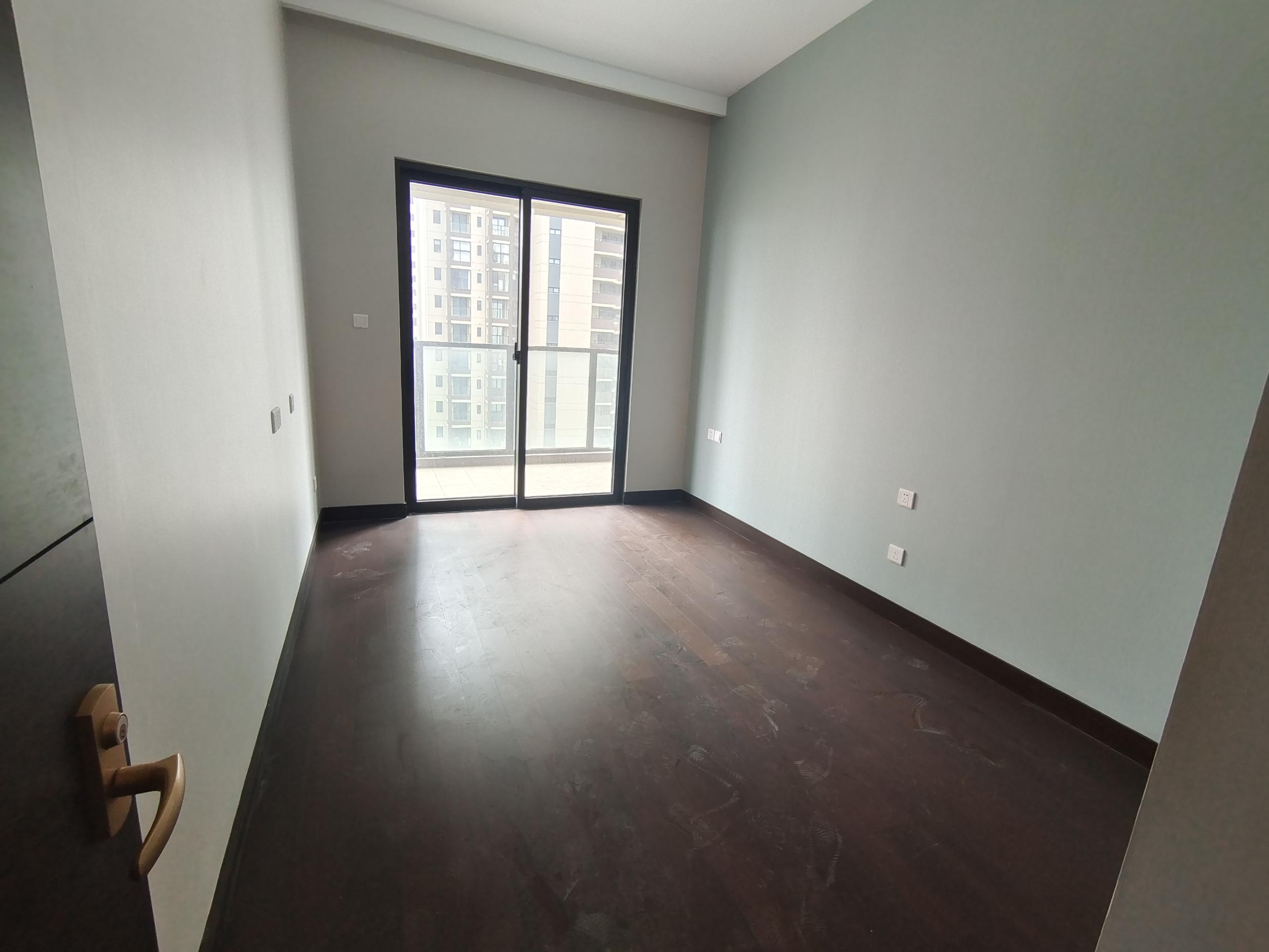 南通和风雅颂 4室2厅2卫 186.98m&sup2;