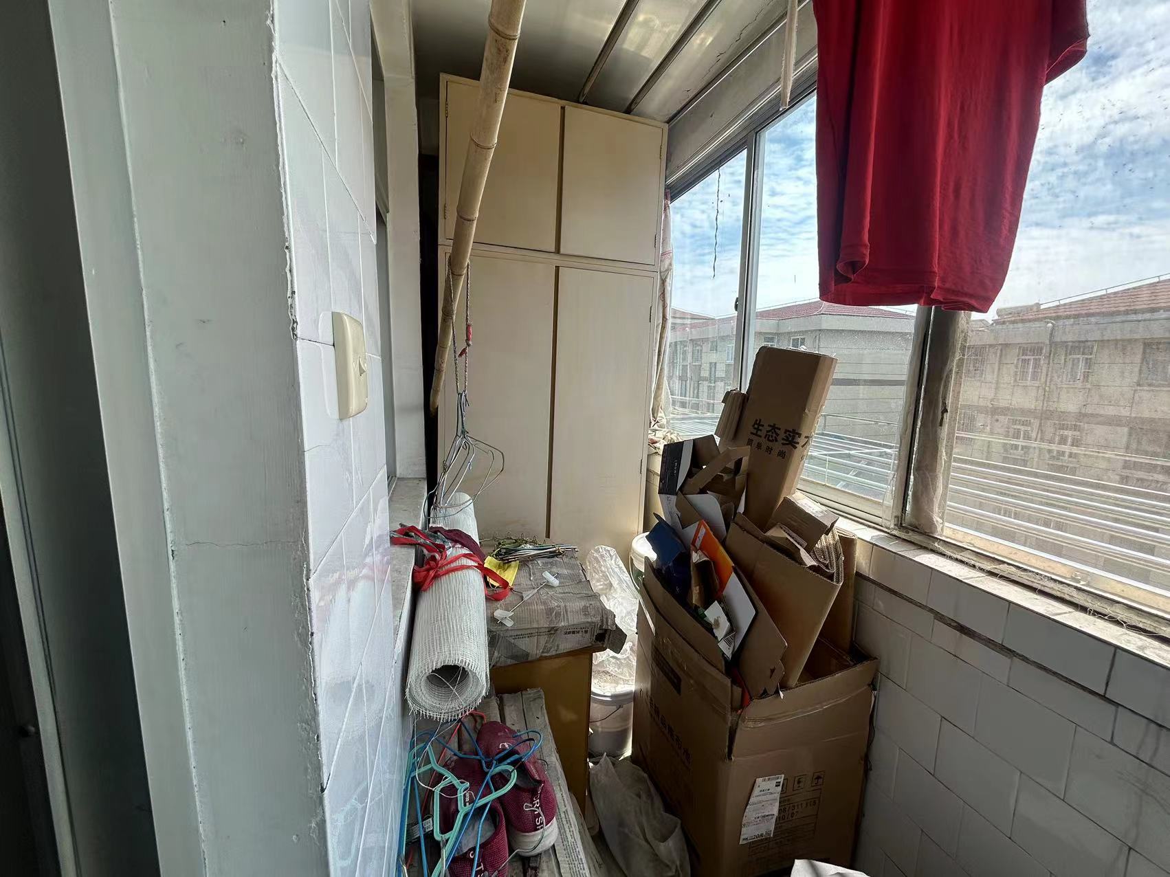 城港新村 2室1厅1卫 65m&sup2;