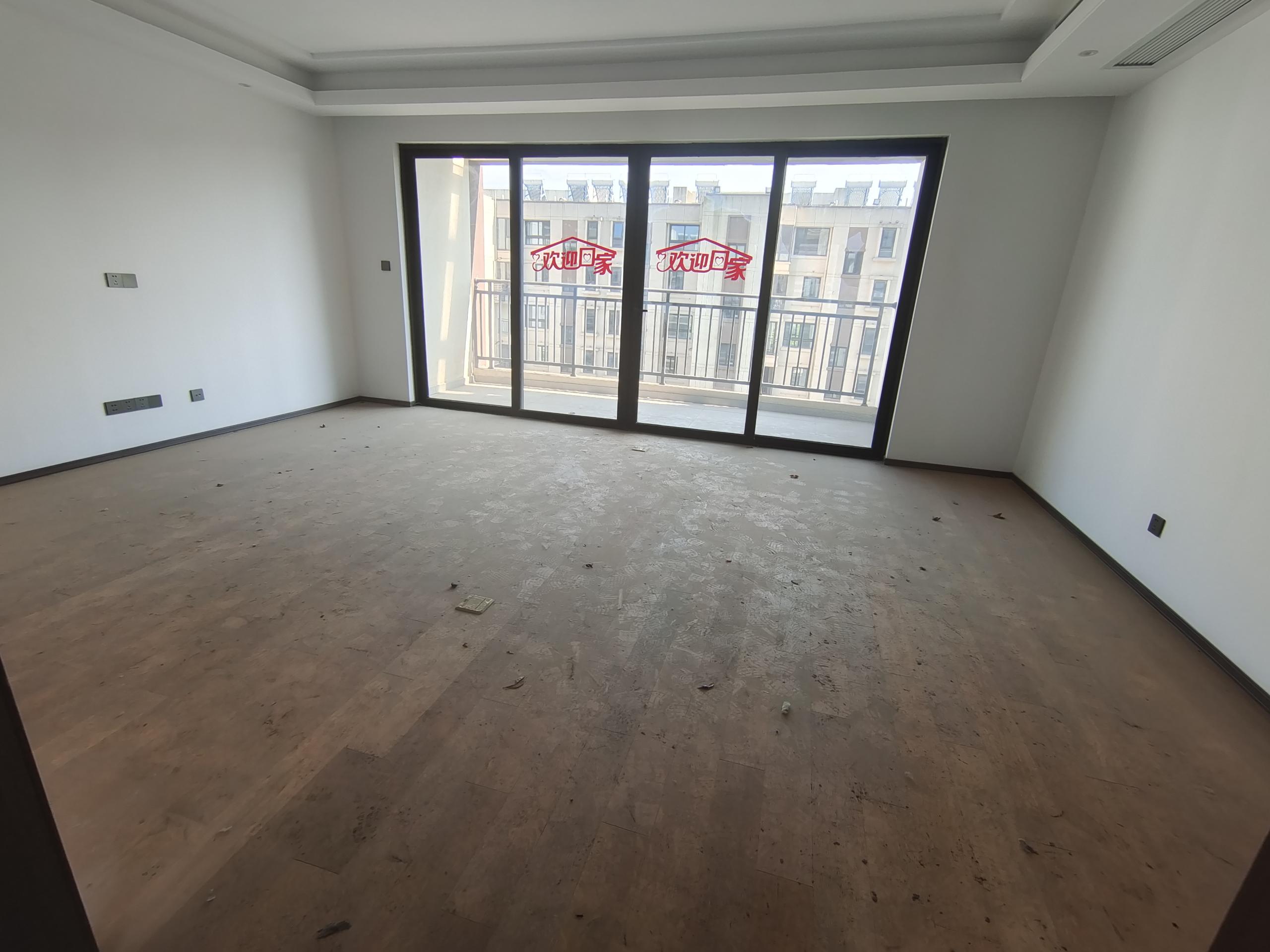 春风南岸西园 4室2厅3卫 167.00m&sup2;