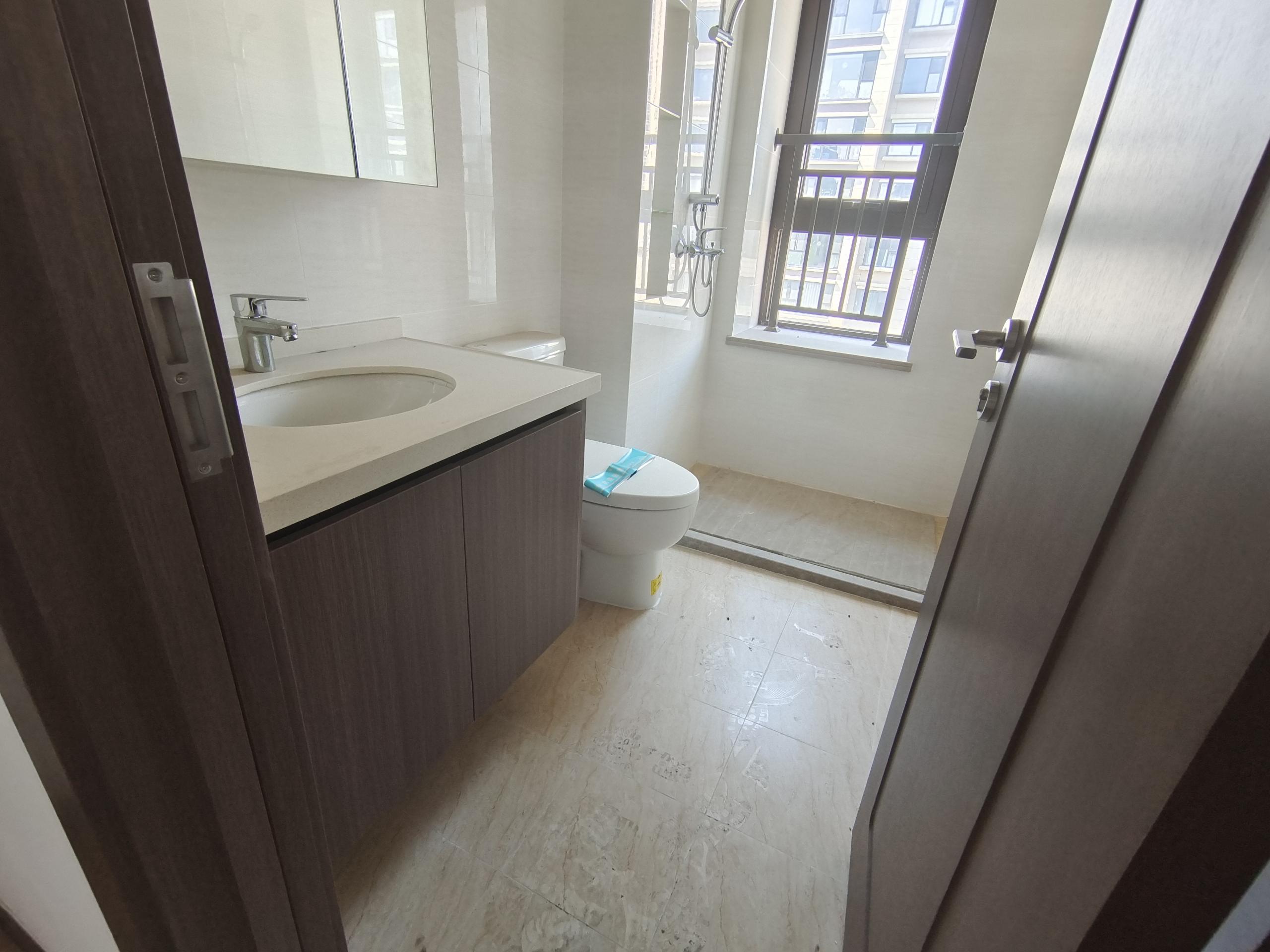 春风南岸西园 4室2厅3卫 167.00m&sup2;