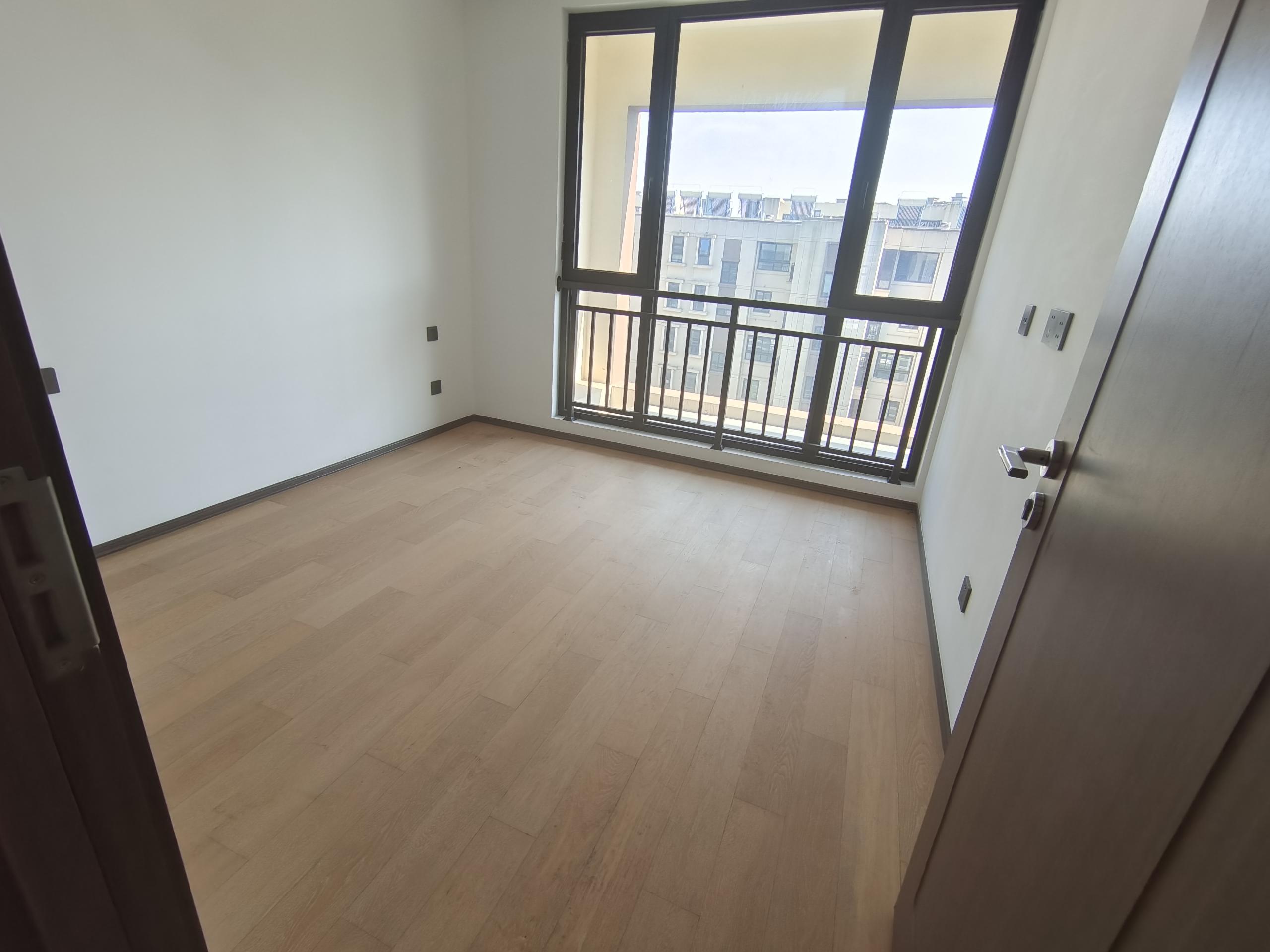 春风南岸西园 4室2厅3卫 167.00m&sup2;
