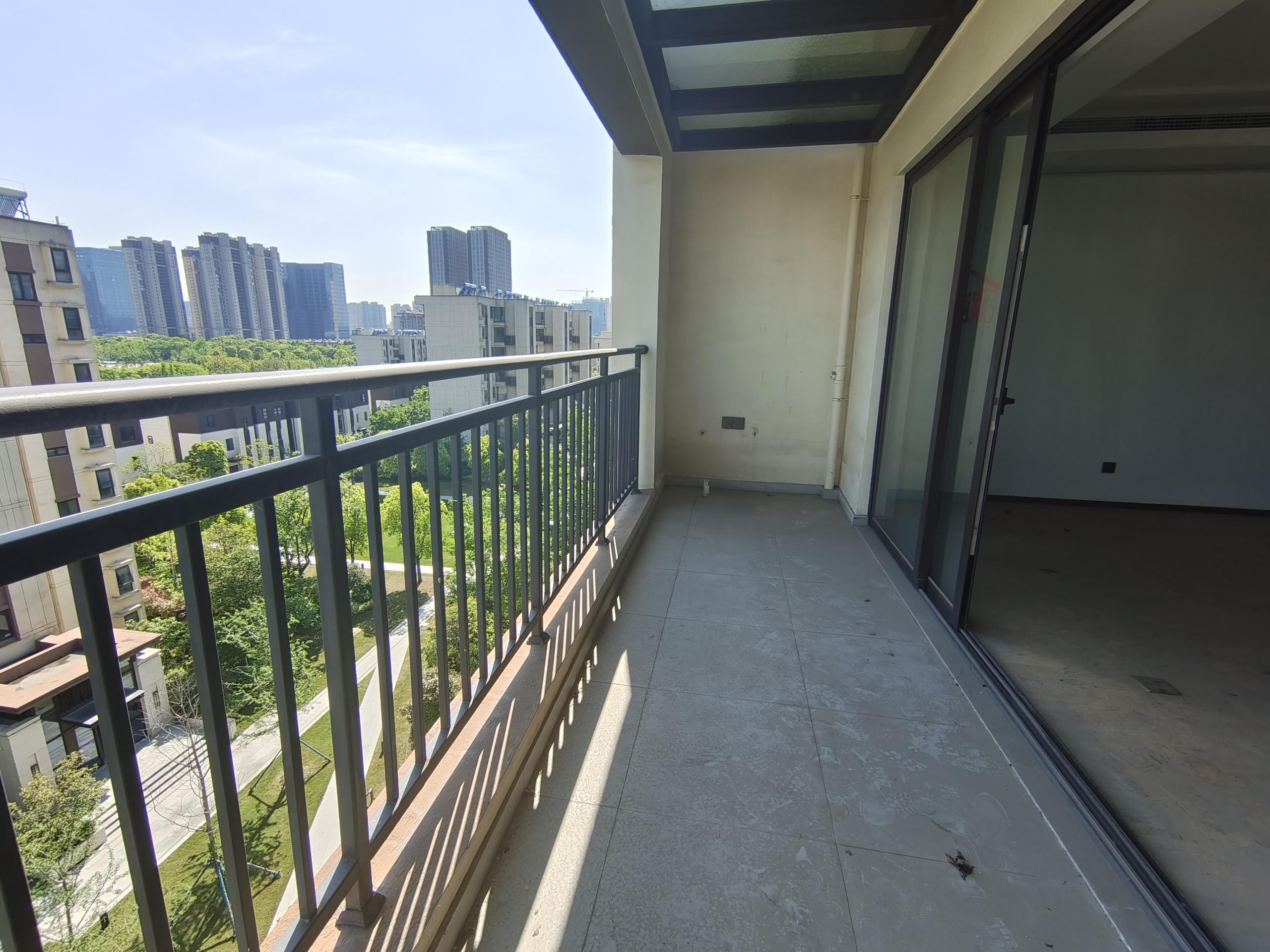 春风南岸西园 4室2厅3卫 167.00m&sup2;