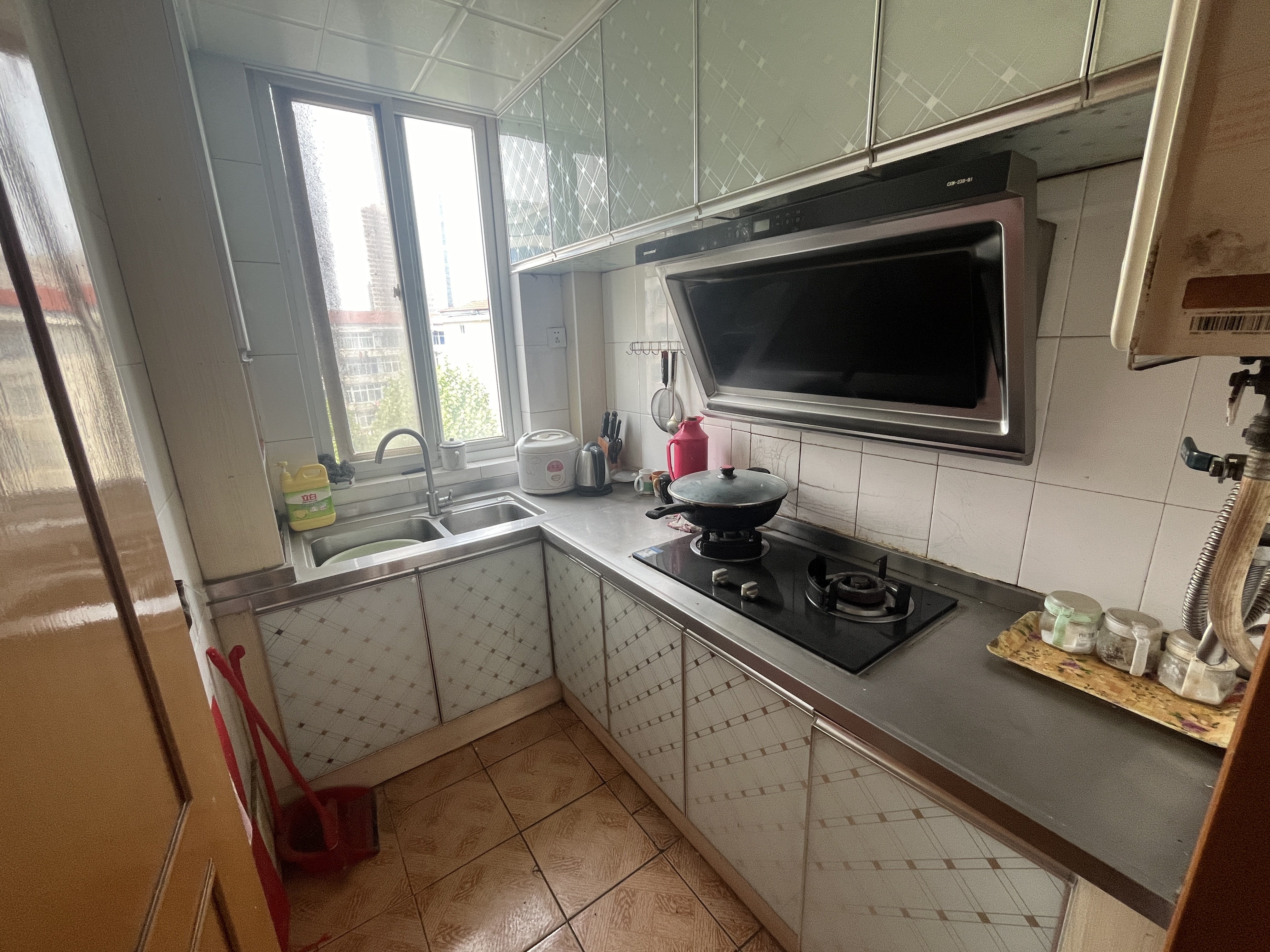 易家桥新村 2室1厅1卫 59m&sup2;
