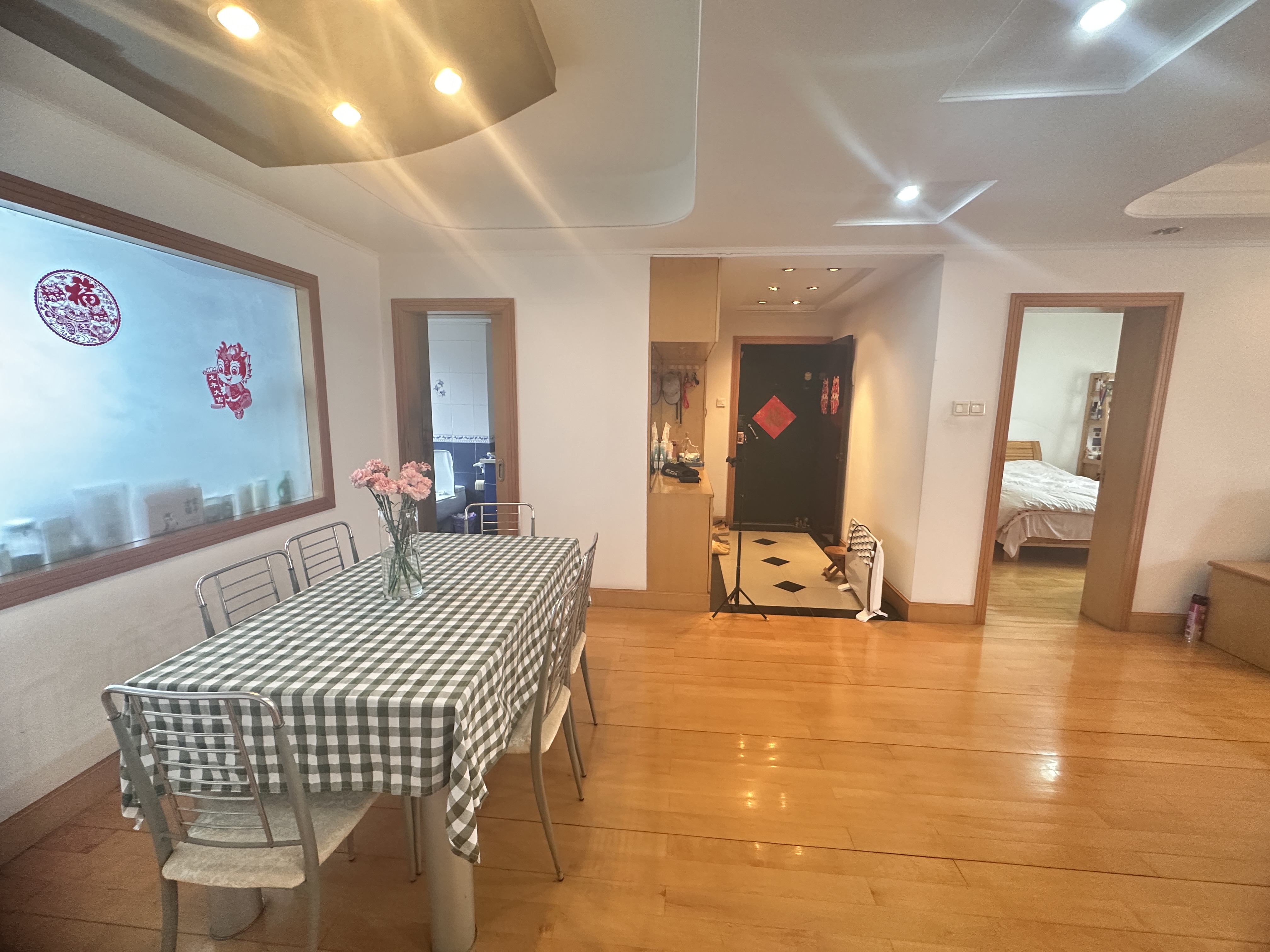 新海通花园 3室2厅1卫 121.92m&sup2;