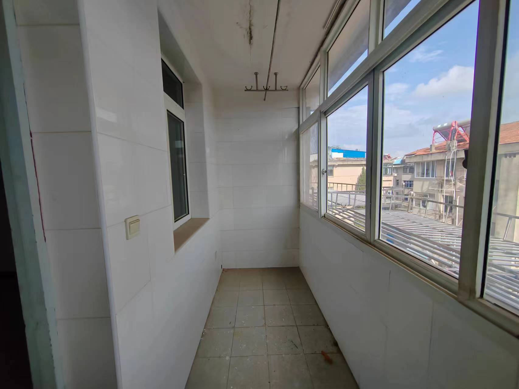师范桥新村 2室1厅1卫 60m&sup2;