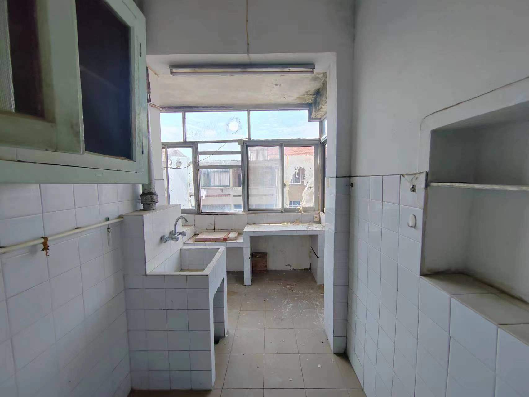 师范桥新村 2室1厅1卫 60m&sup2;