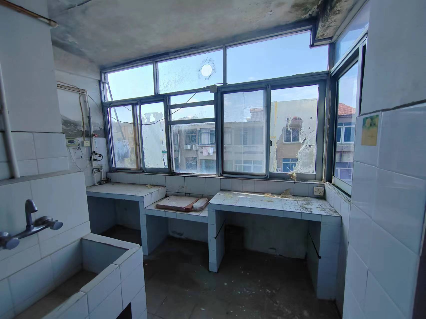 师范桥新村 2室1厅1卫 60m&sup2;