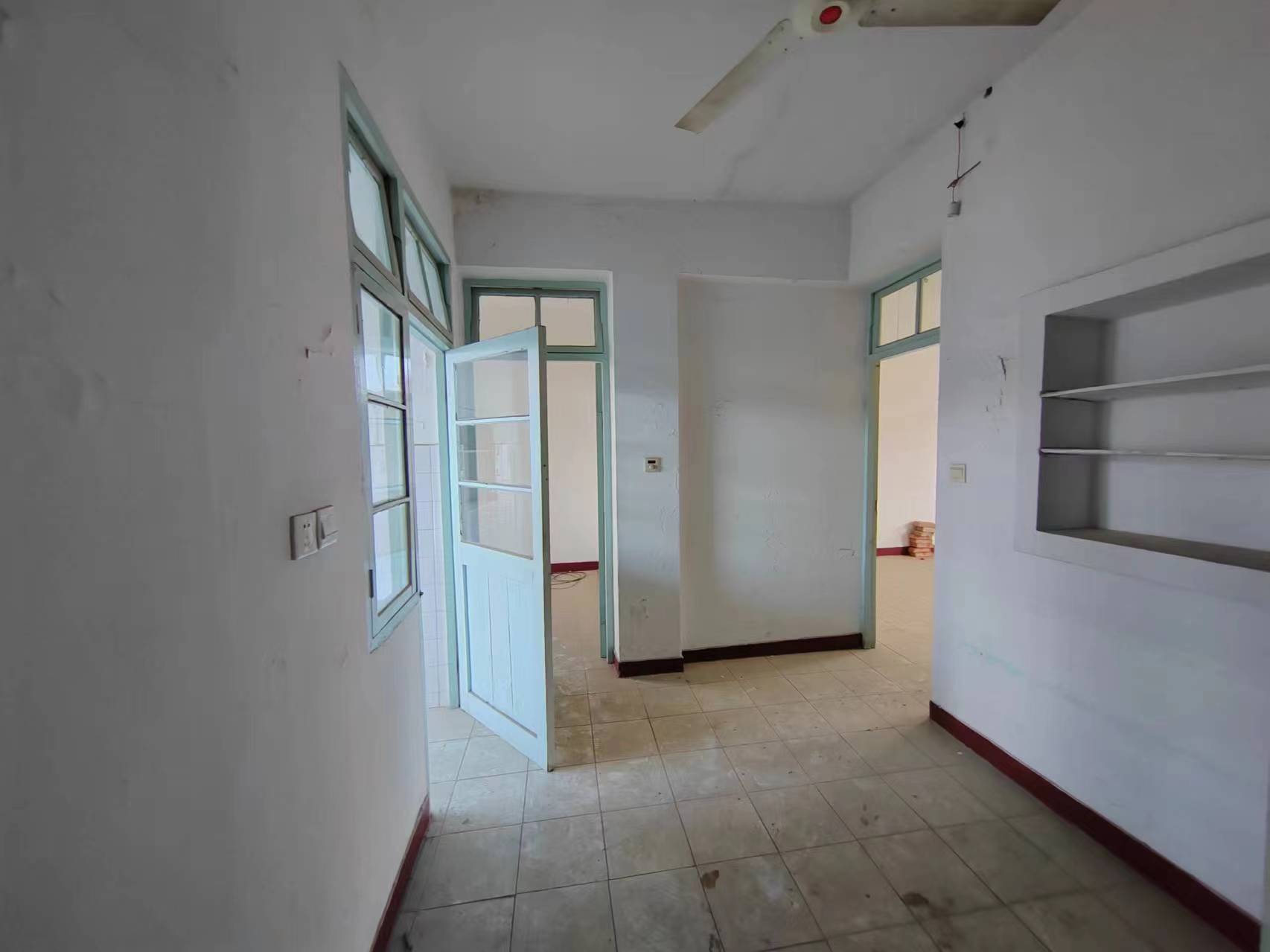 师范桥新村 2室1厅1卫 60m²
