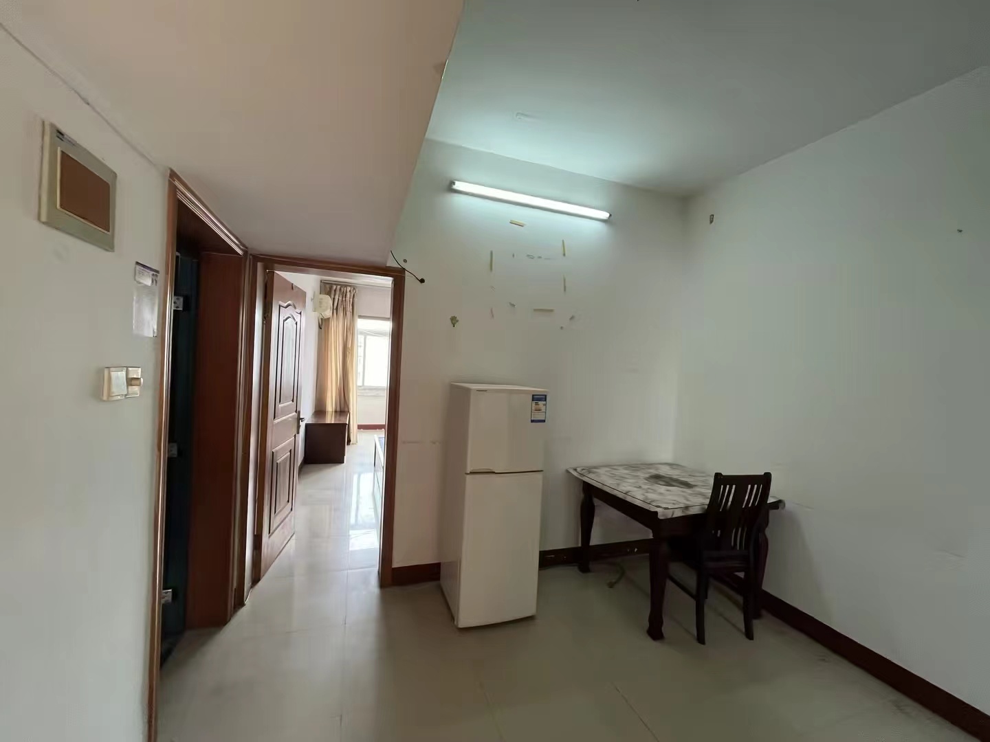 光明新村 1室1厅1卫 45m&sup2;