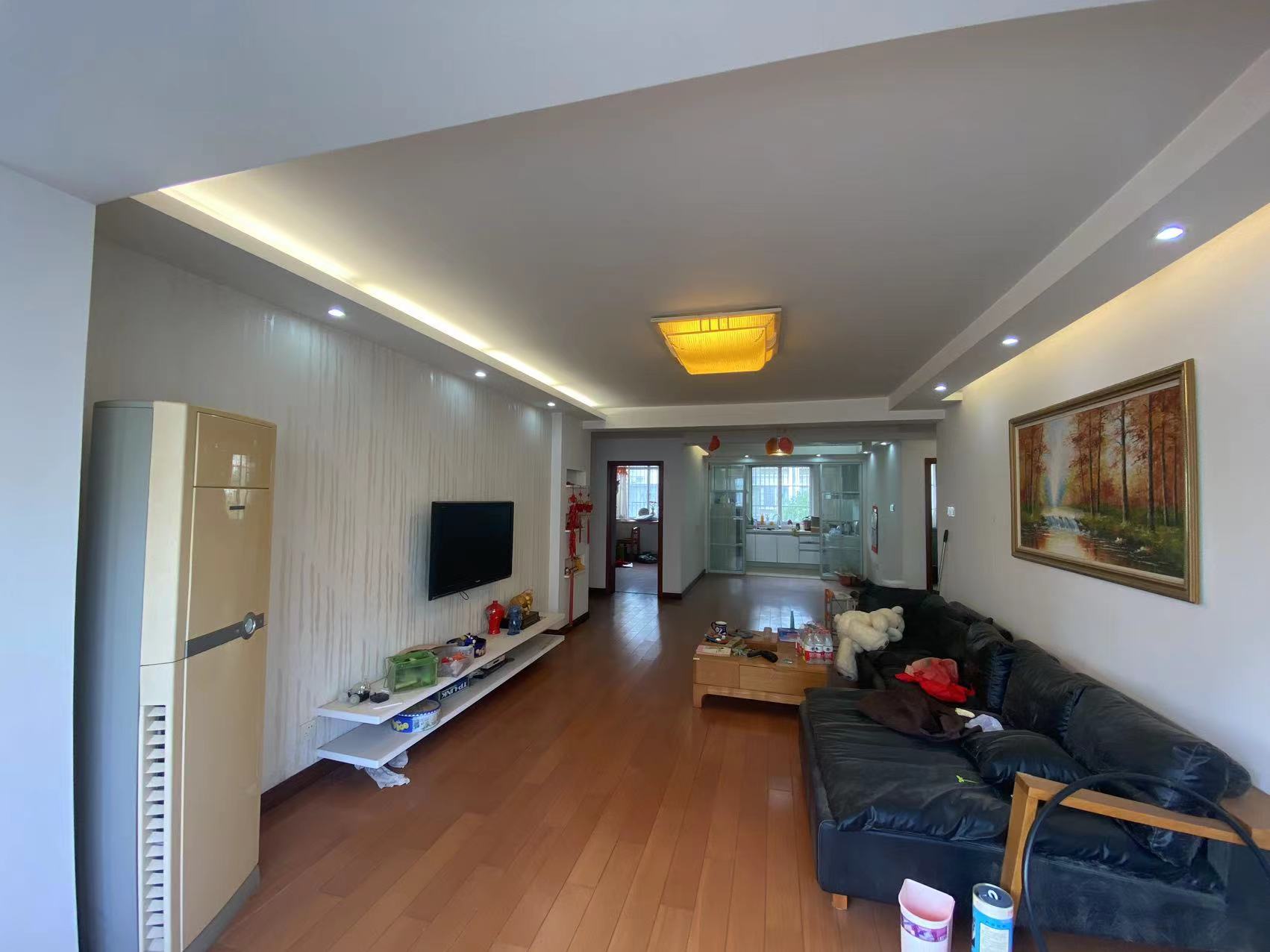 春晖花园 3室2厅2卫 133.97m&sup2;