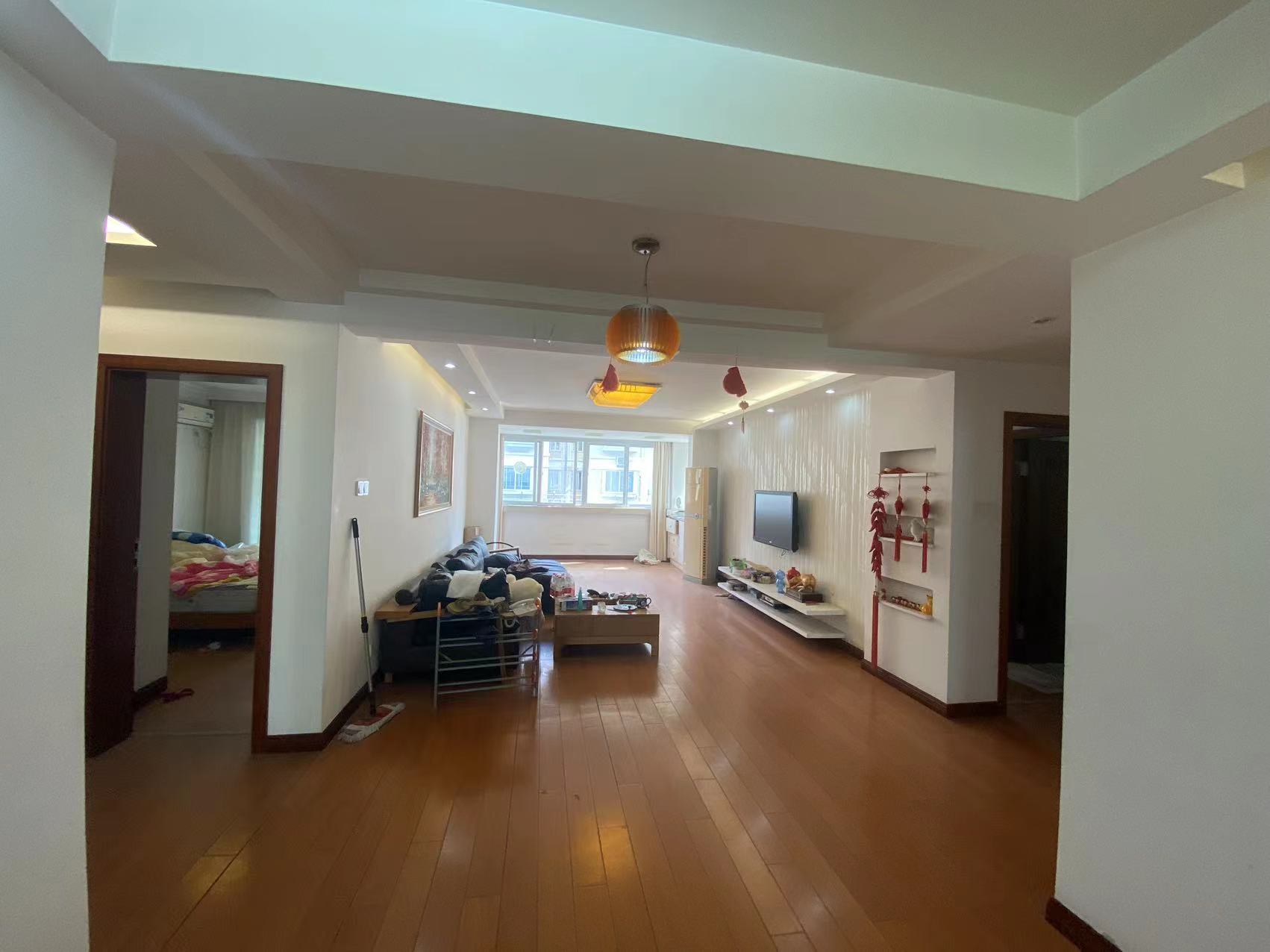 春晖花园 3室2厅2卫 133.97m&sup2;