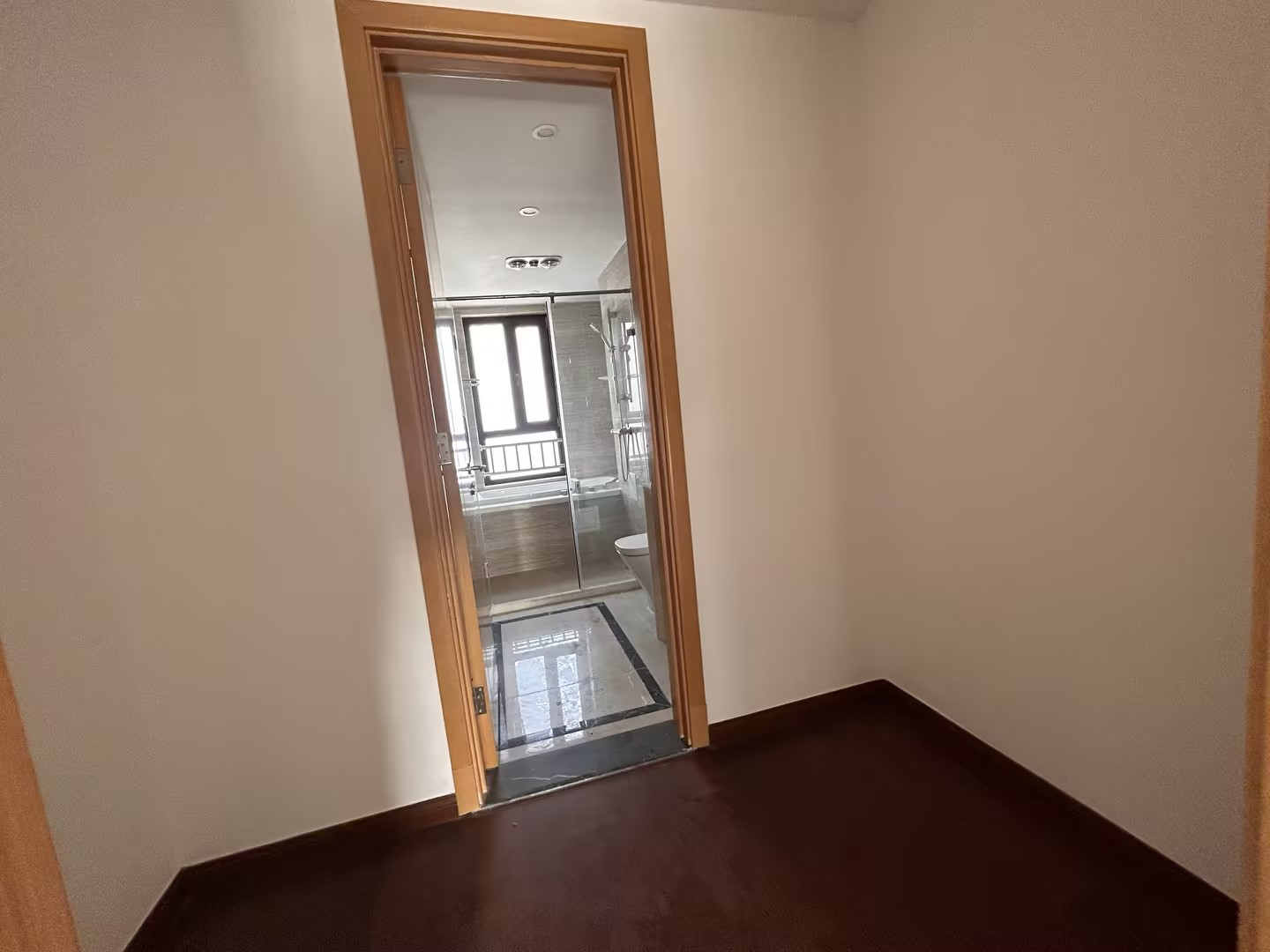富力院士廷 4室2厅2卫 144m&sup2;